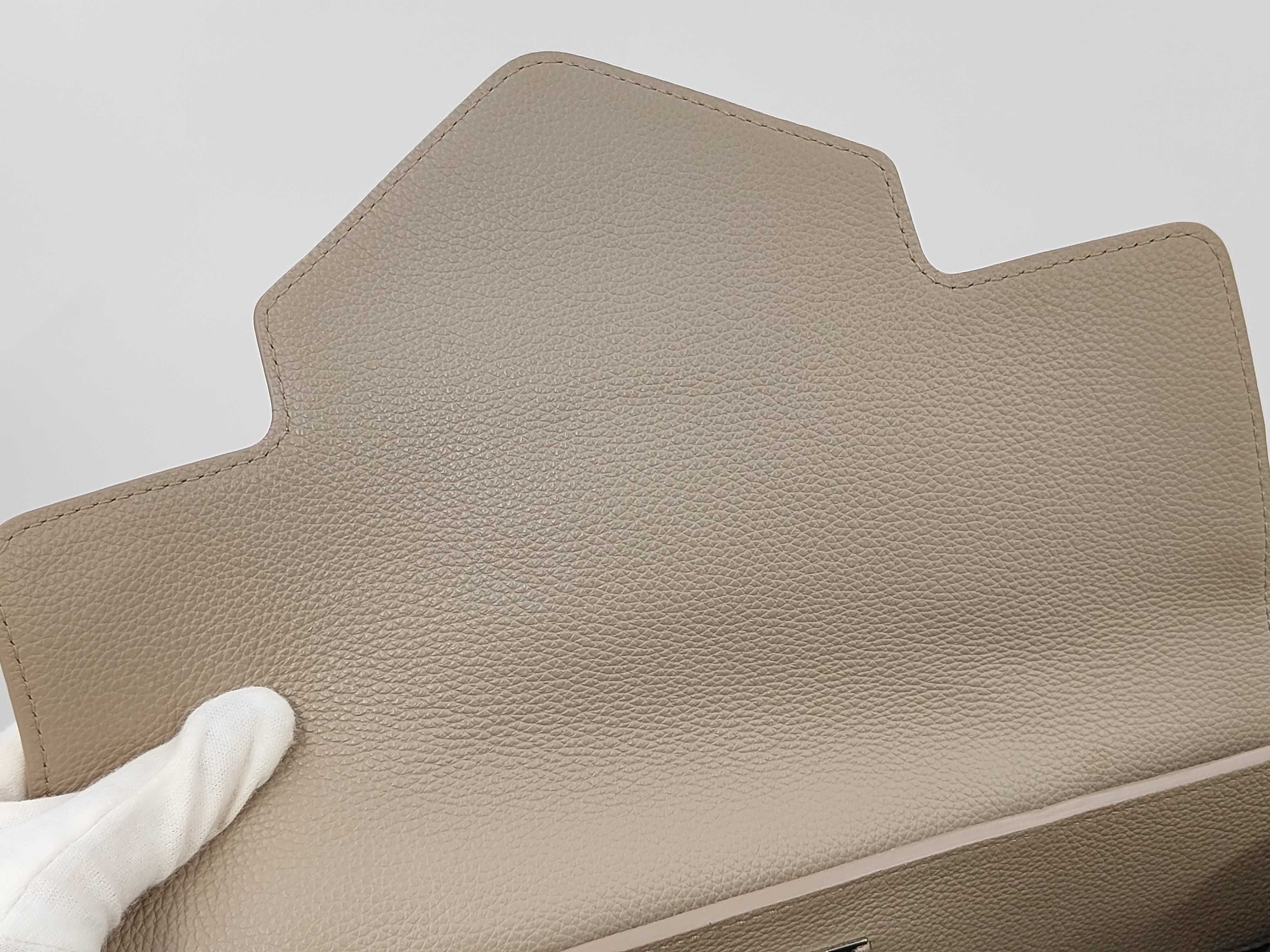 M11664 Georges Tote Greige Handbag — view 11