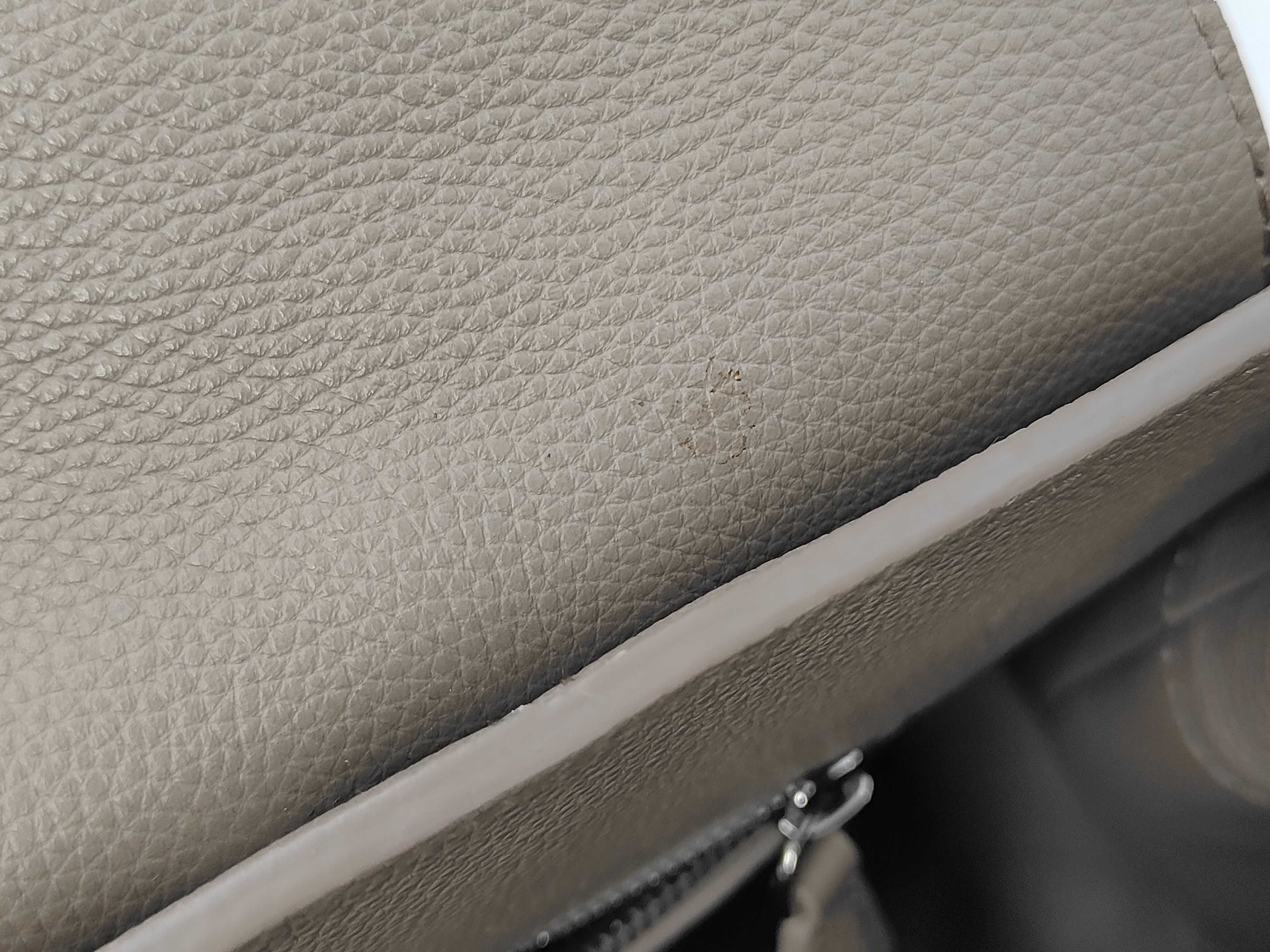 M11664 Georges Tote Greige Handbag — view 13