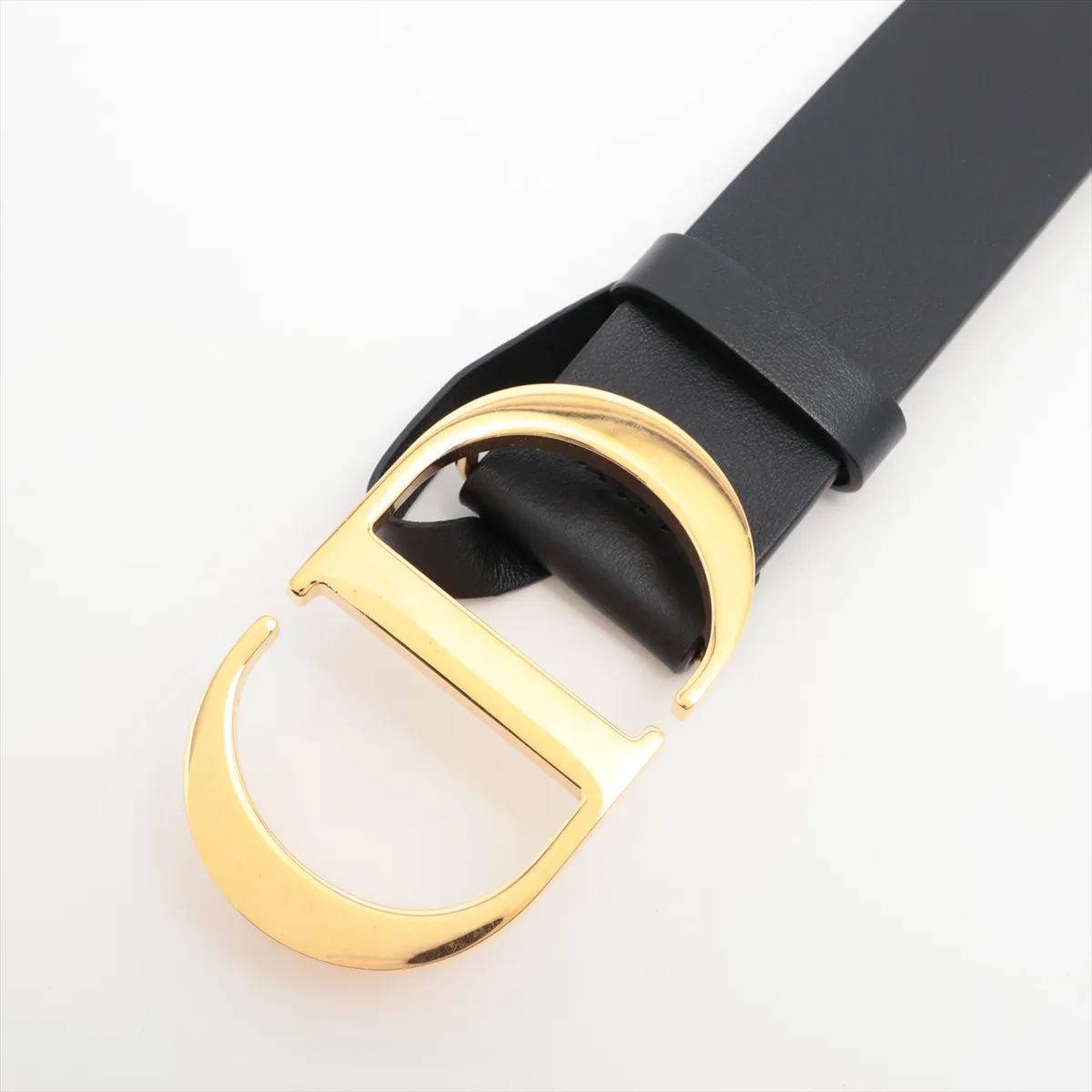 30 Montaigne belt, size 85, GP leather, black and gold. Shows signs of wear including — view 2