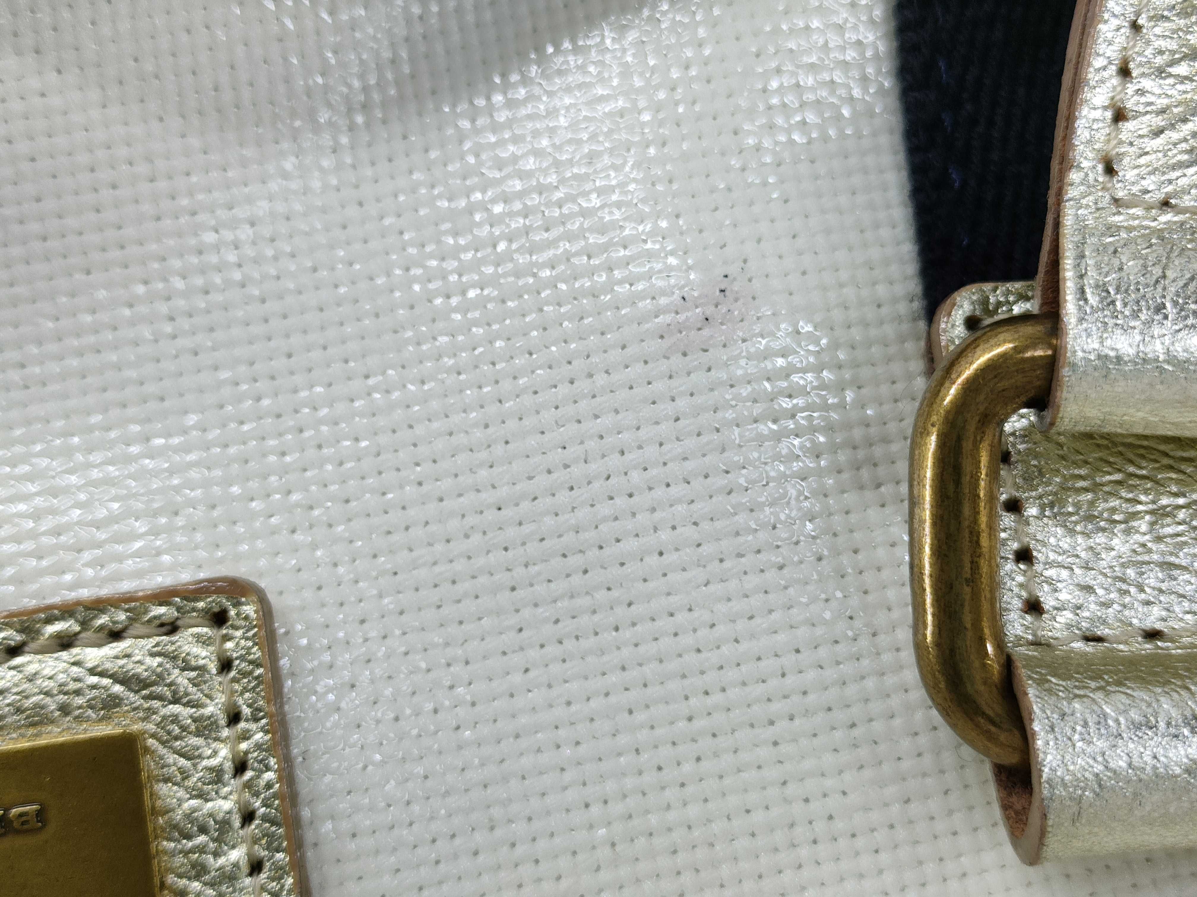 Blue Label Tote Bag with Heart Charm (Handbag) — view 14