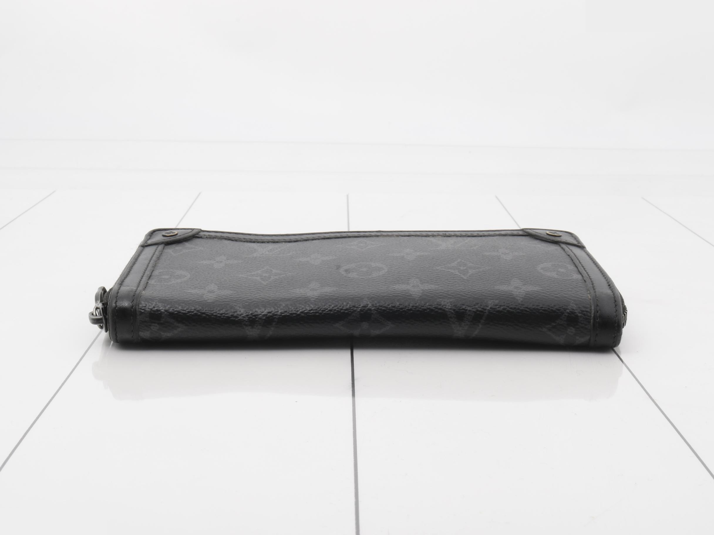 Trunk Zippy Wallet — view 3