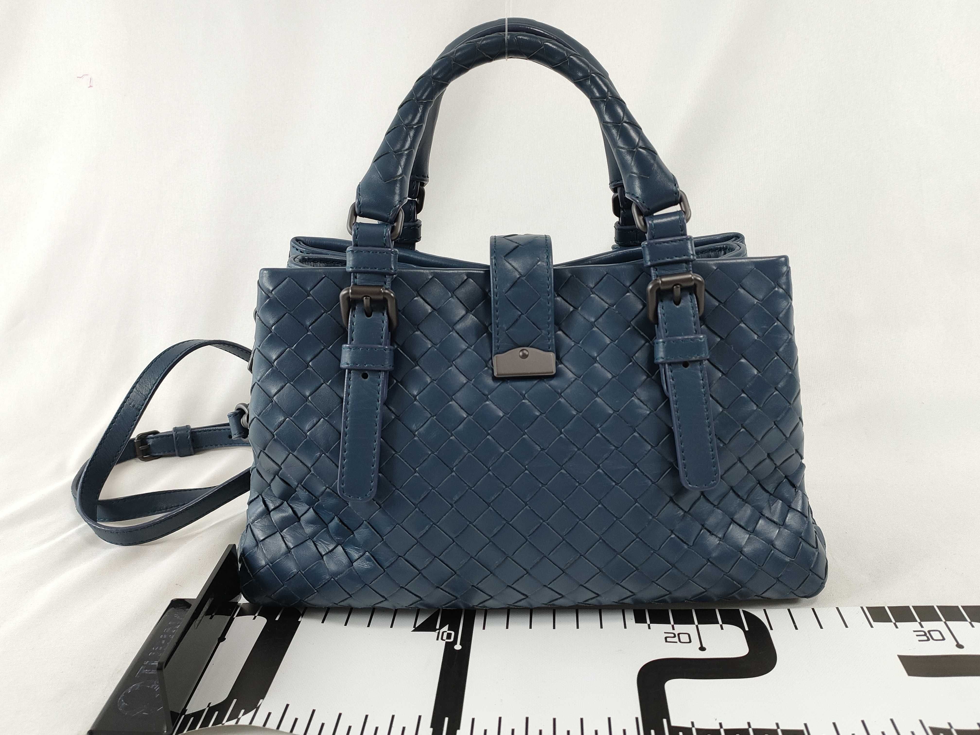 Intrecciato Full Leather Roma Bag Small Blue Handbag — view 2