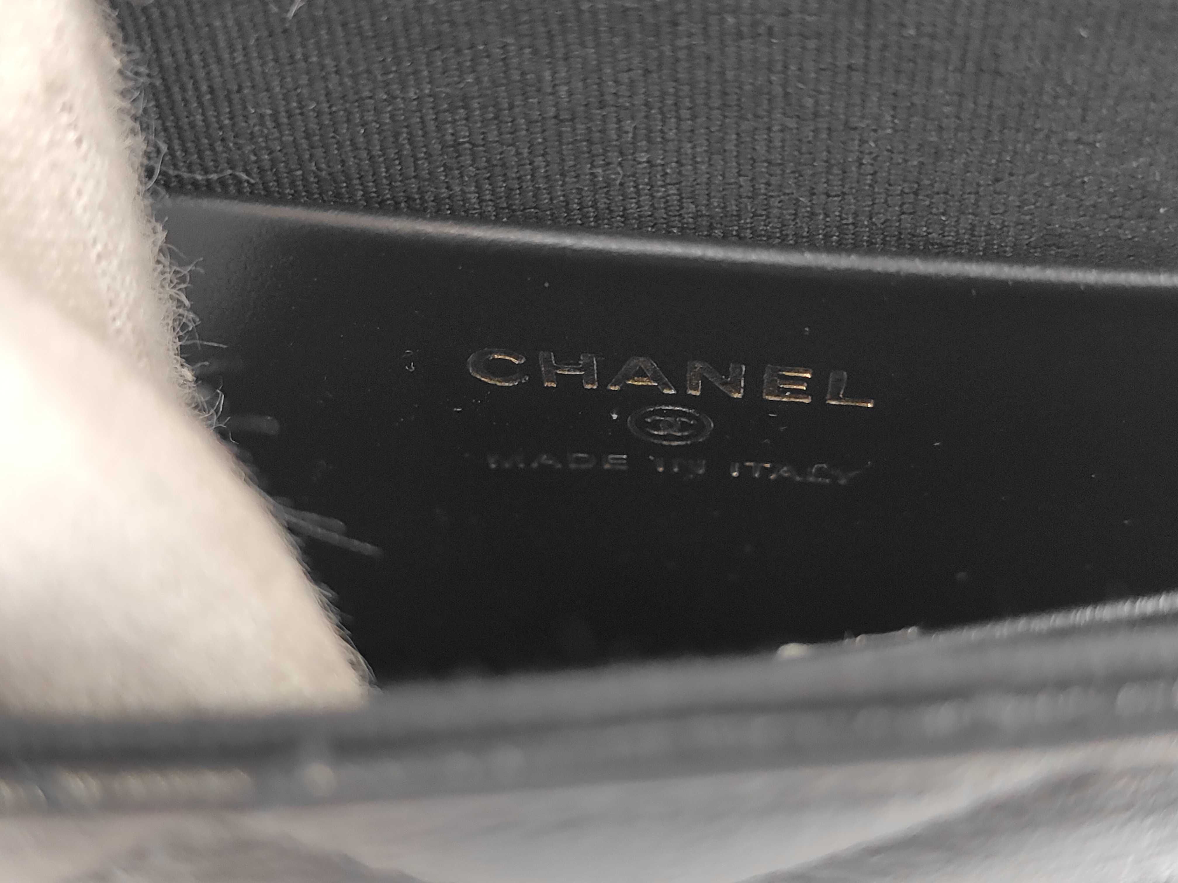 Chain Shoulder Bag — view 11