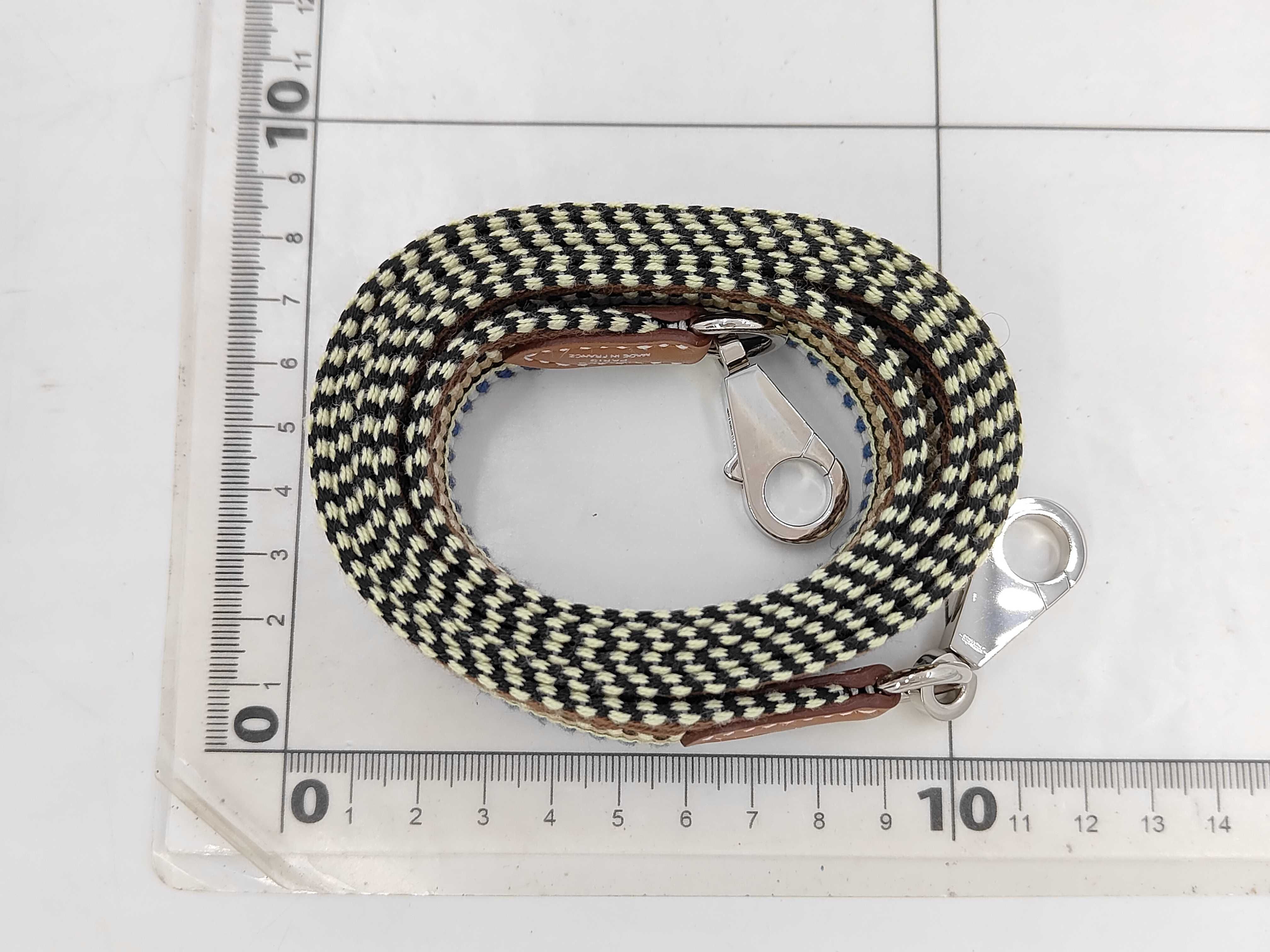 shoulder strap — view 6