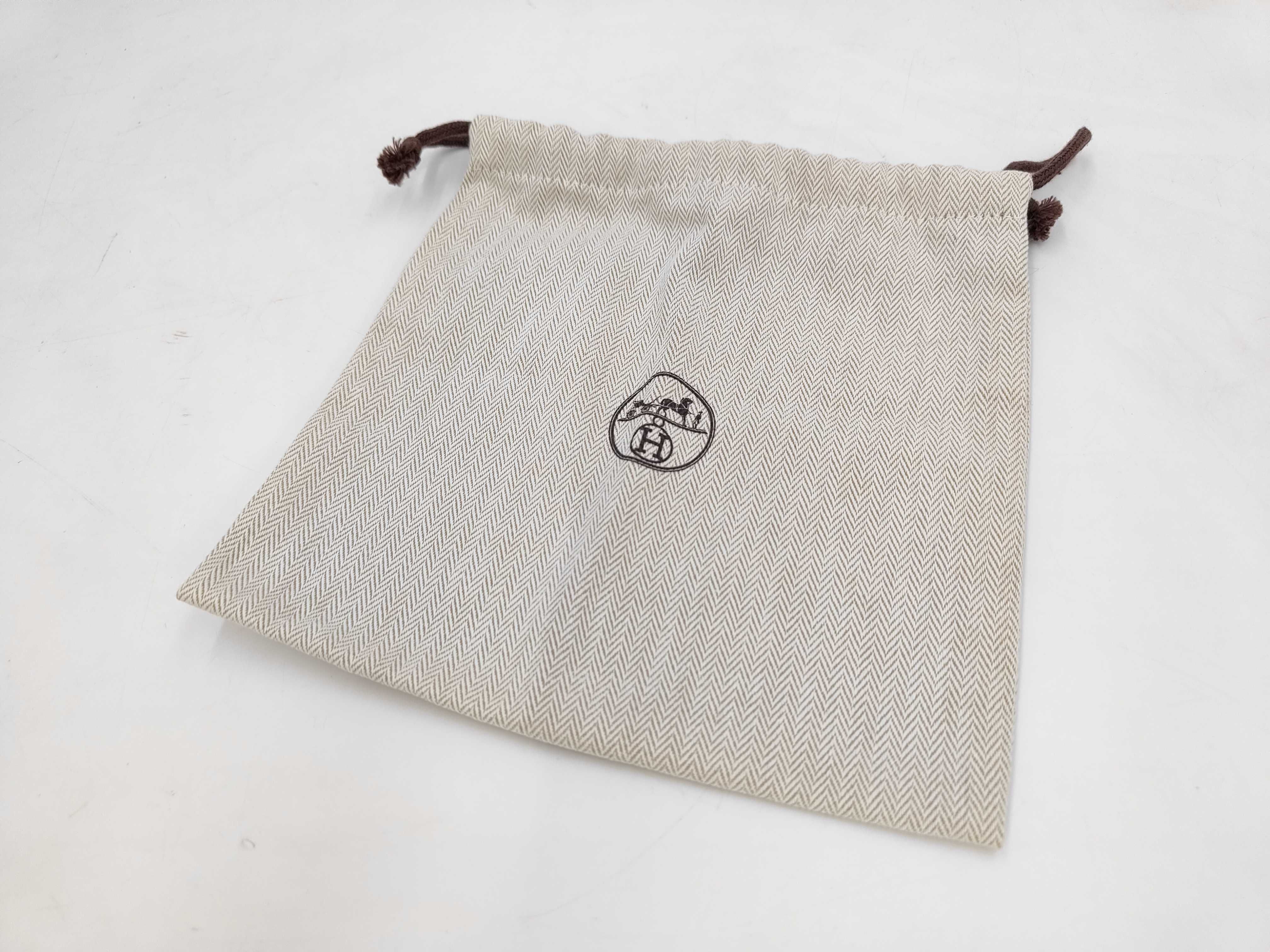 shoulder strap — view 7