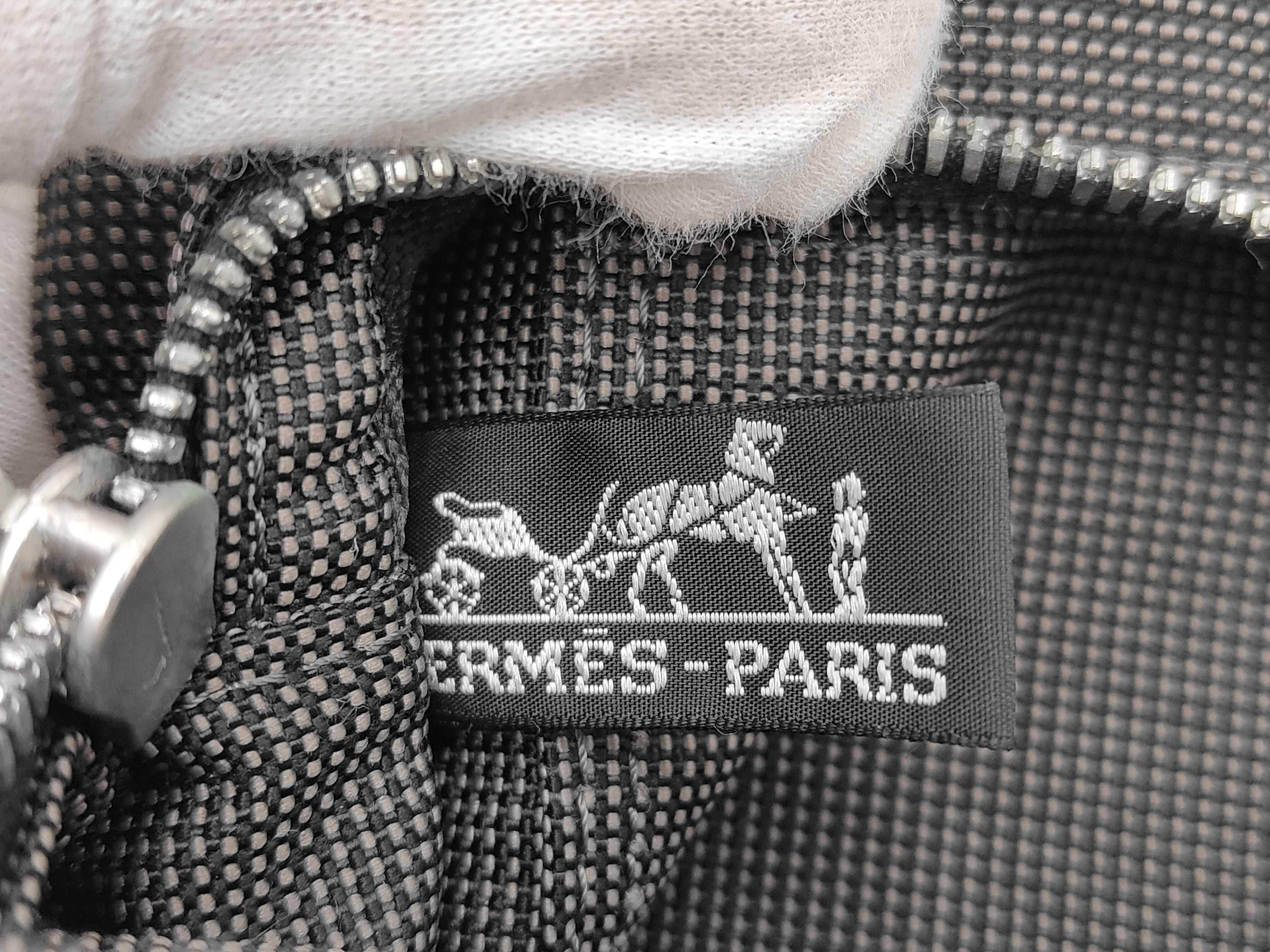 Yale Line Tote PM Tote Bag — view 11