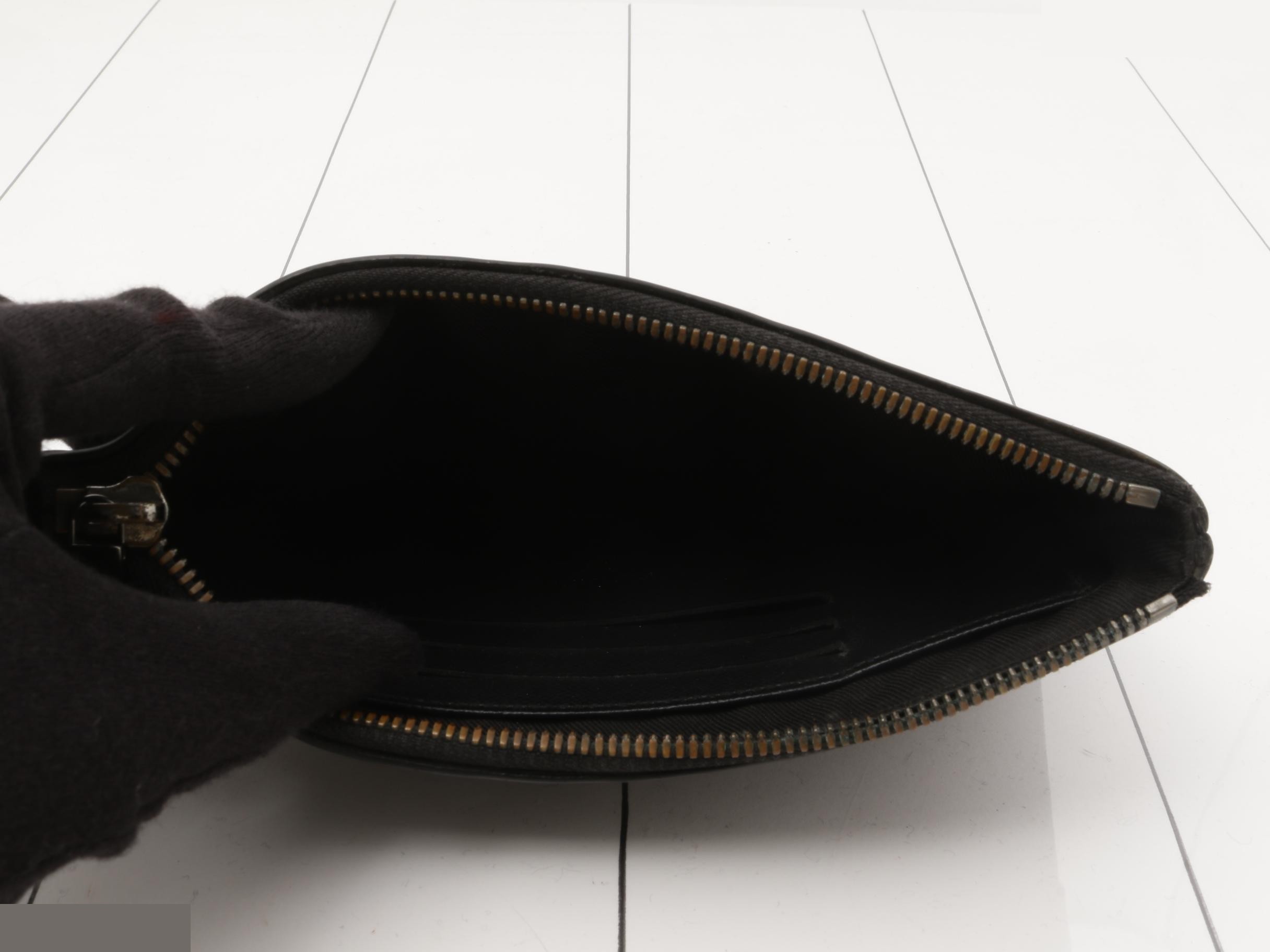 M44323 Monogram Eclipse Pochette Discovery PM — view 4