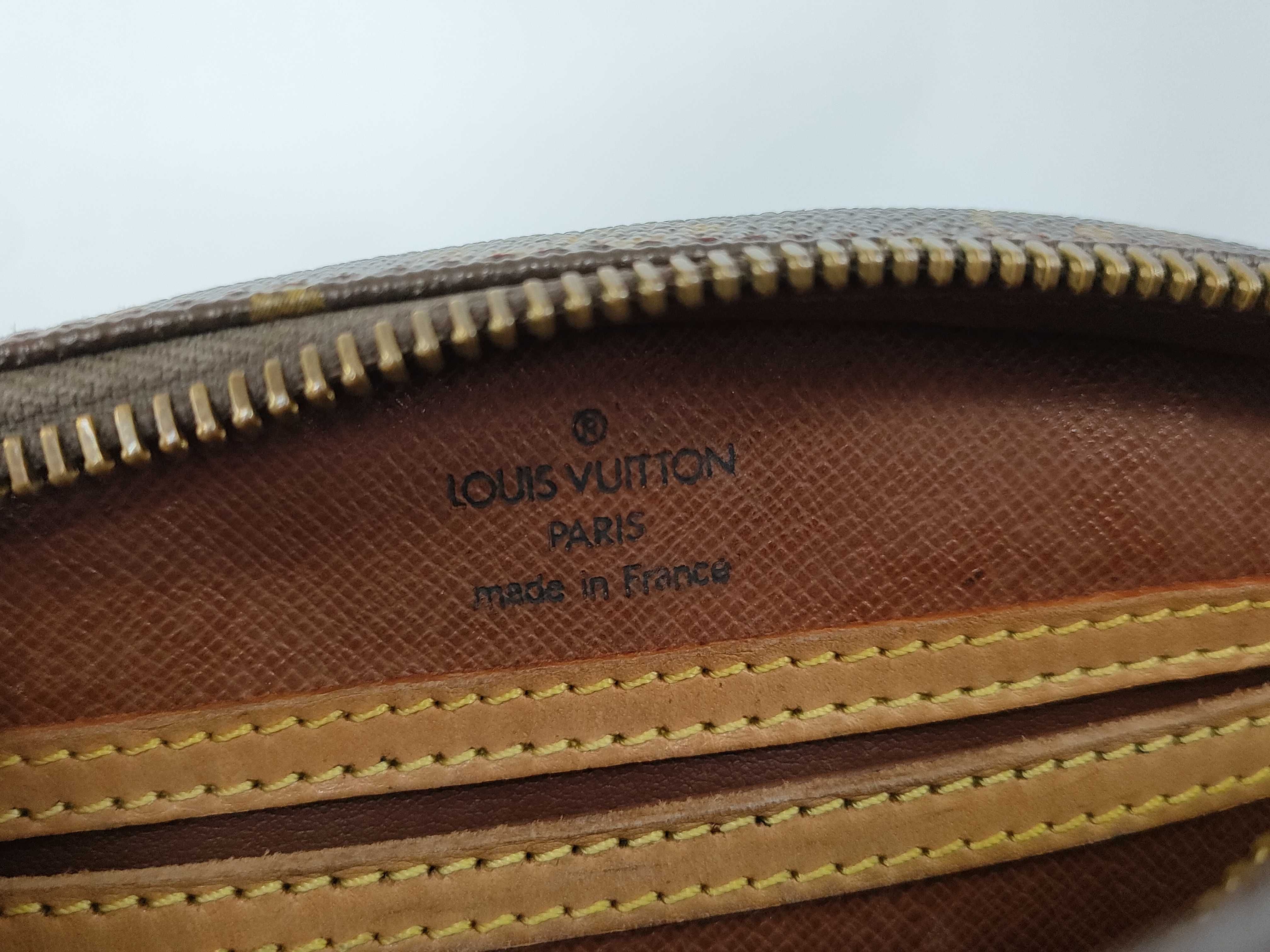 Monogram Louis Vuitton Monogram M51221 Blois Shoulder Bag (VO8163) Shoulder Bag — view 13