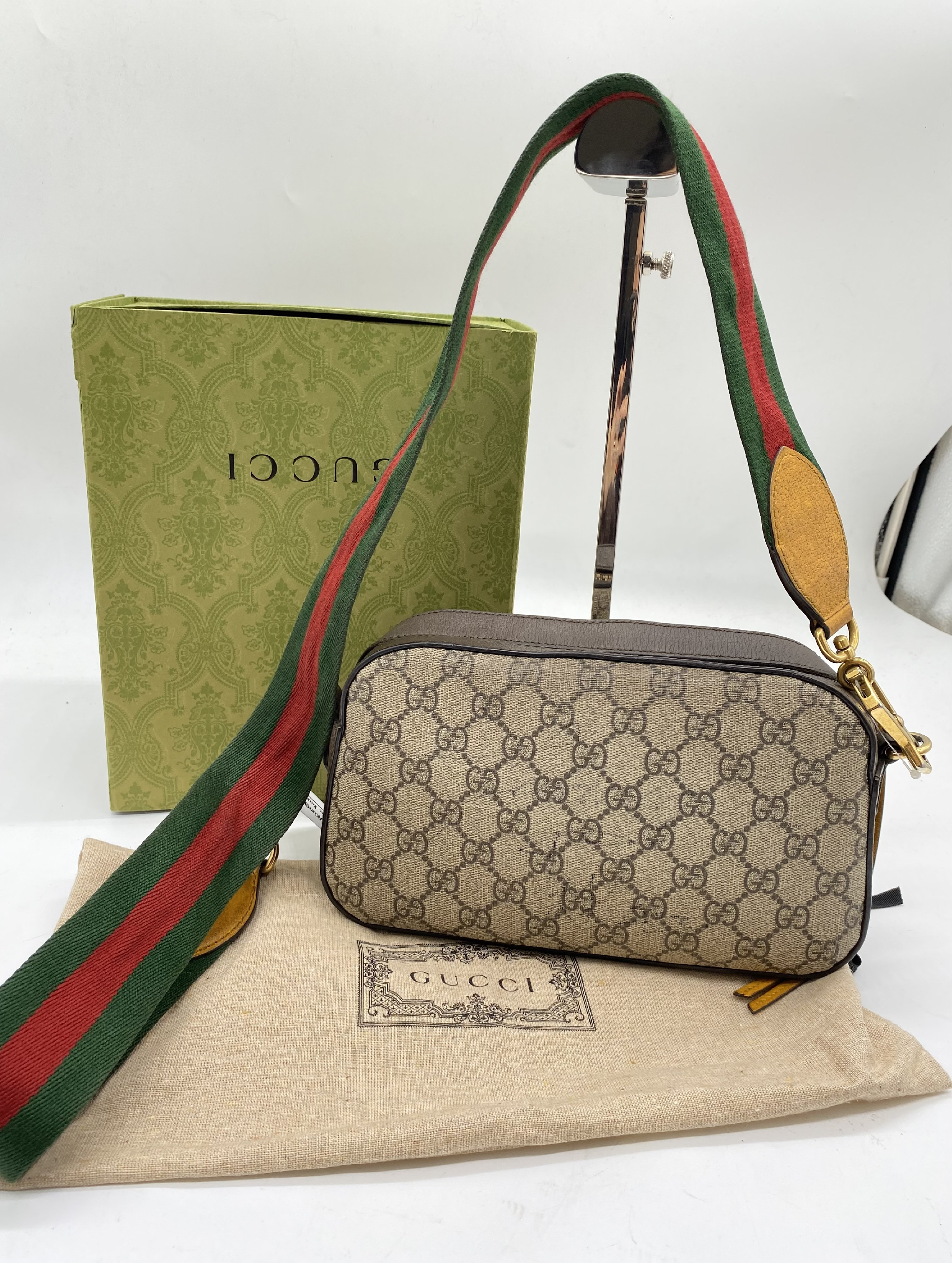 Neo Vintage GG Supreme Messenger Bag 476466 (Includes Box/Dust Bag/Shoulder Strap) — view 2