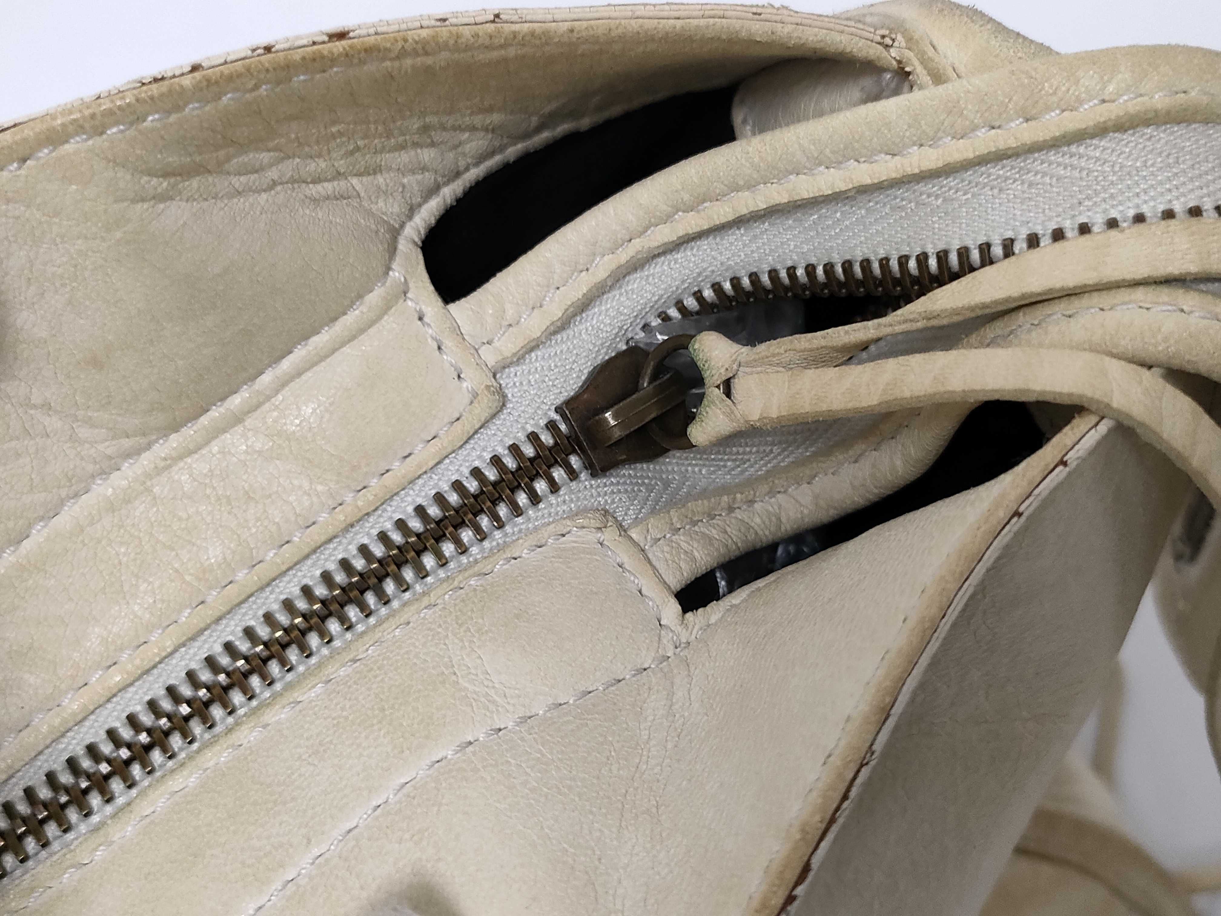 The City Balenciaga The Cite Handbag — view 11