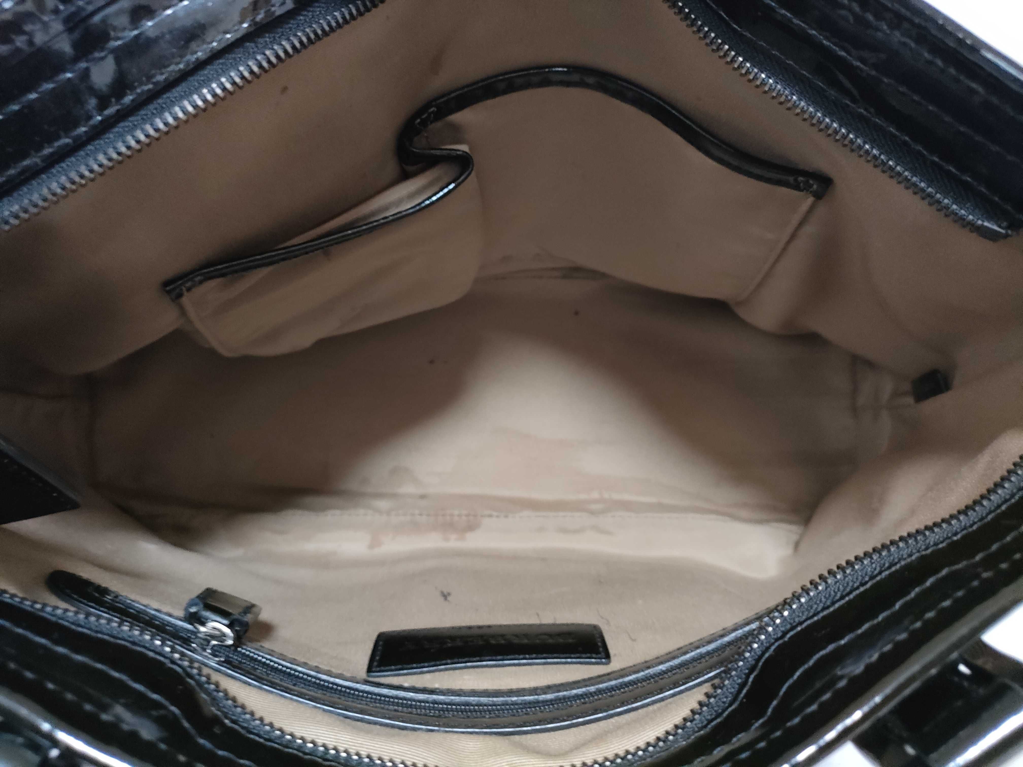 Nova Check Pattern Enamel Tote Bag — view 10