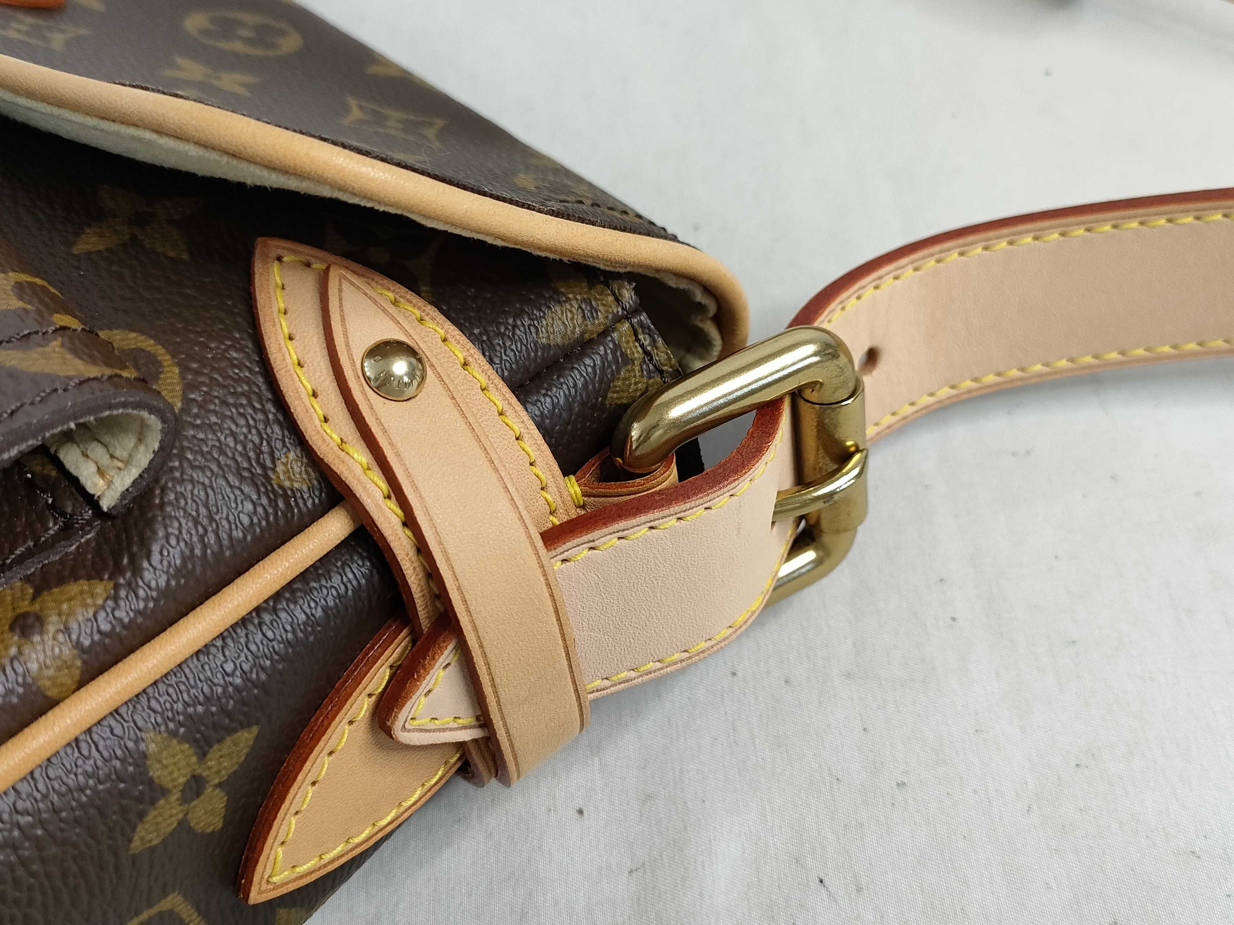 Monogram Louis Vuitton Monogram Hudson PM M40027 DU0065 Shoulder Bag — view 5