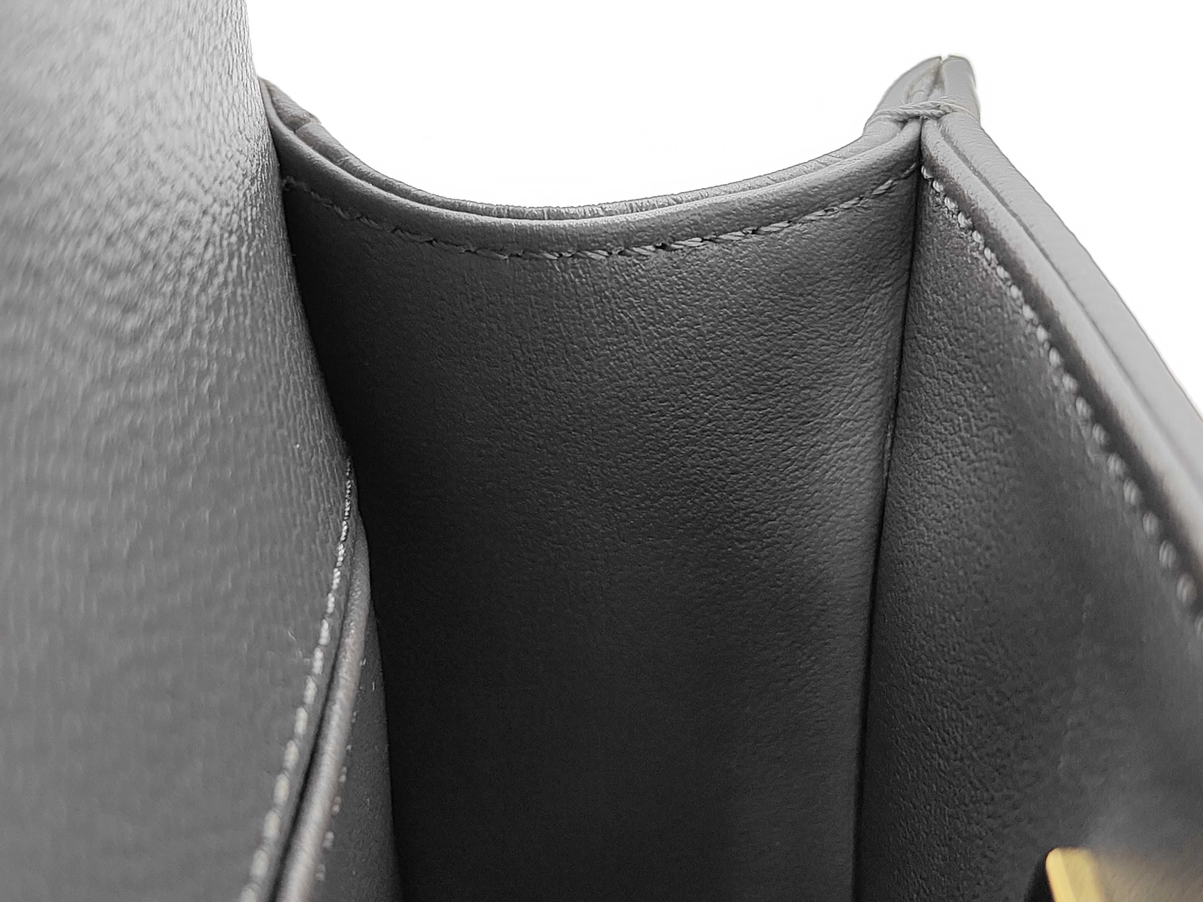 Boy Chanel Mini Matelassé Caviar Skin Grey Serial Plate Shoulder Bag — view 12