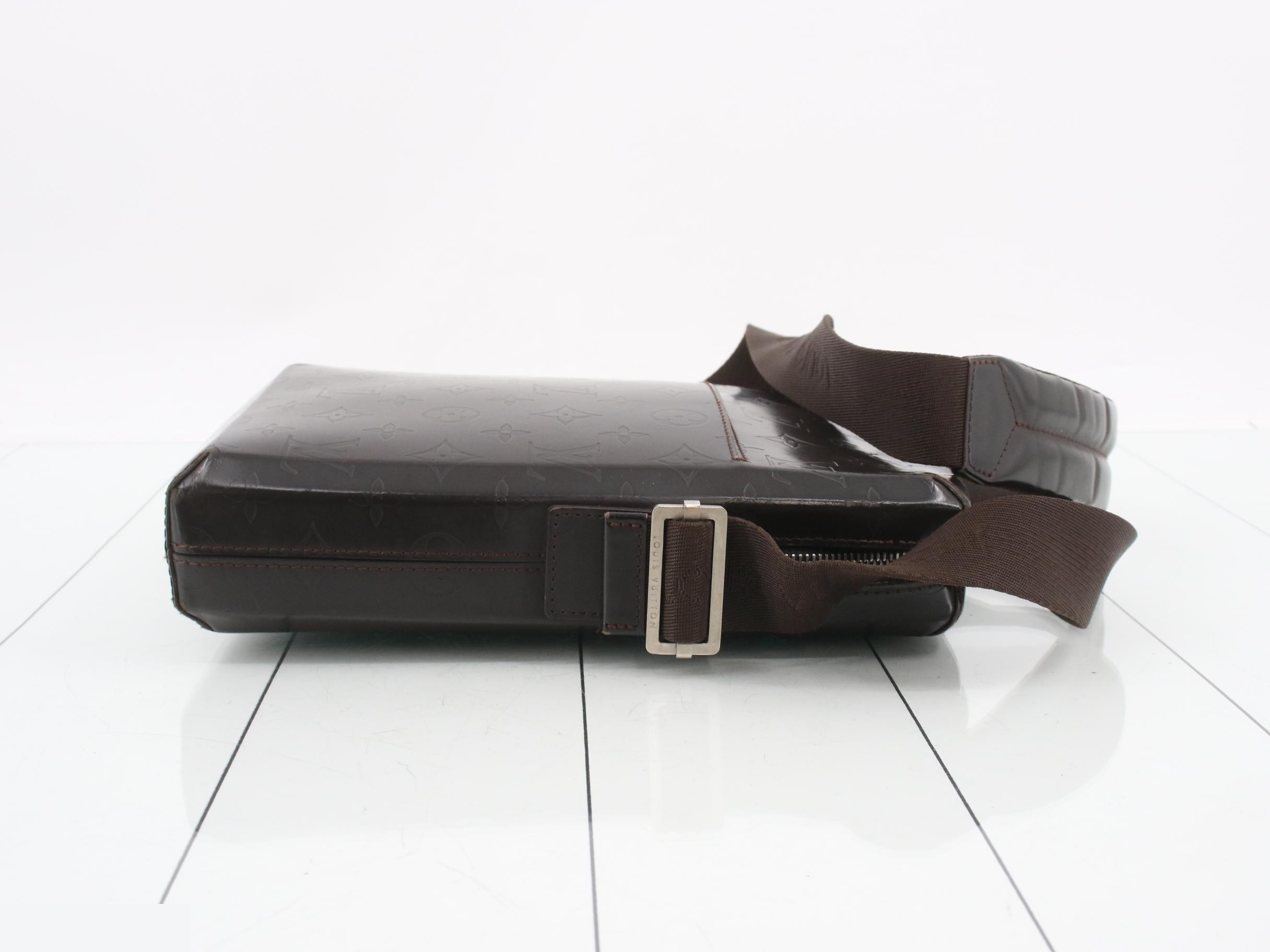 Monogram Glacé Bobby, Cafe, Dark Brown, with box. — view 3