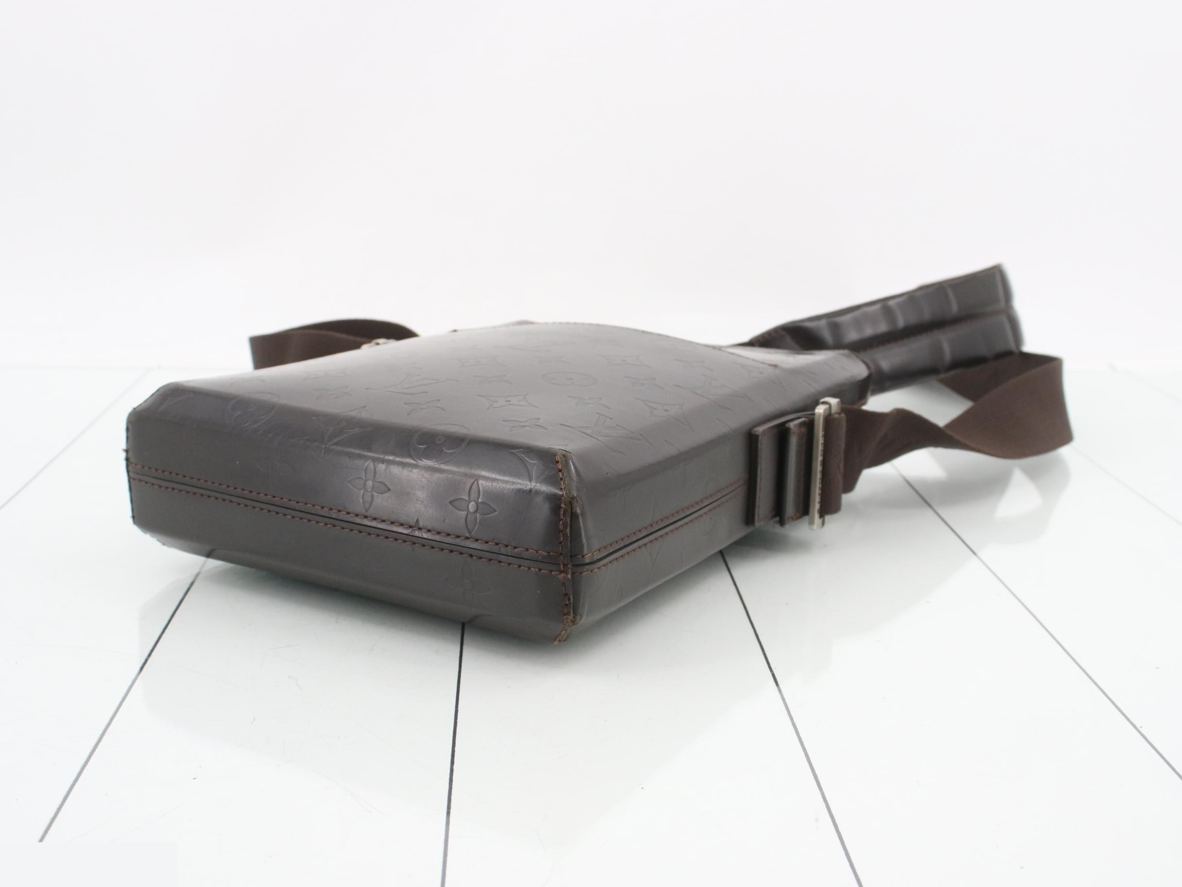 Monogram Glacé Bobby, Cafe, Dark Brown, with box. — view 6