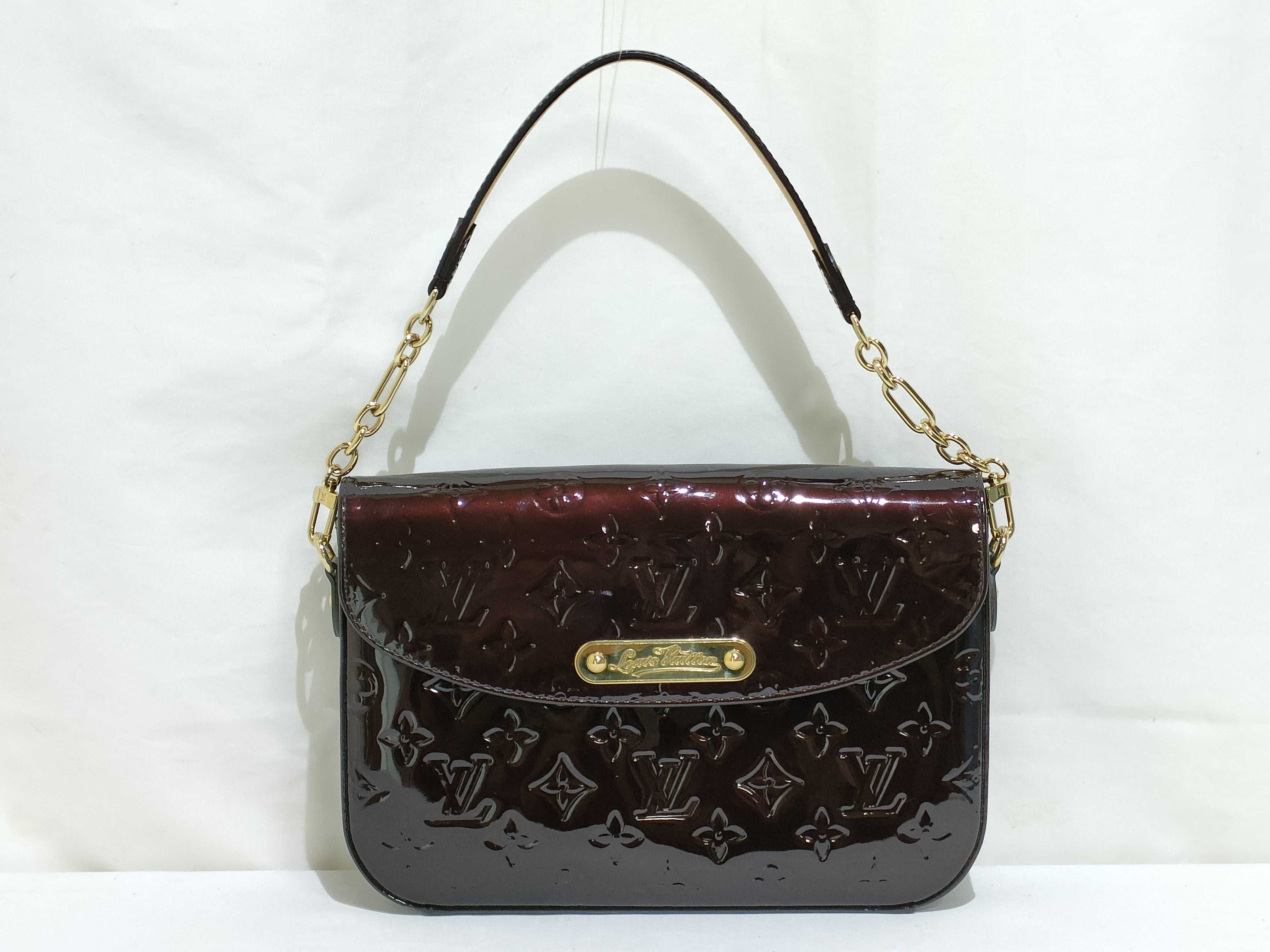 Vernis Louis Vuitton Monogram Vernis Amarante Rodeo Drive Shoulder Bag M93598 Shoulder Bag