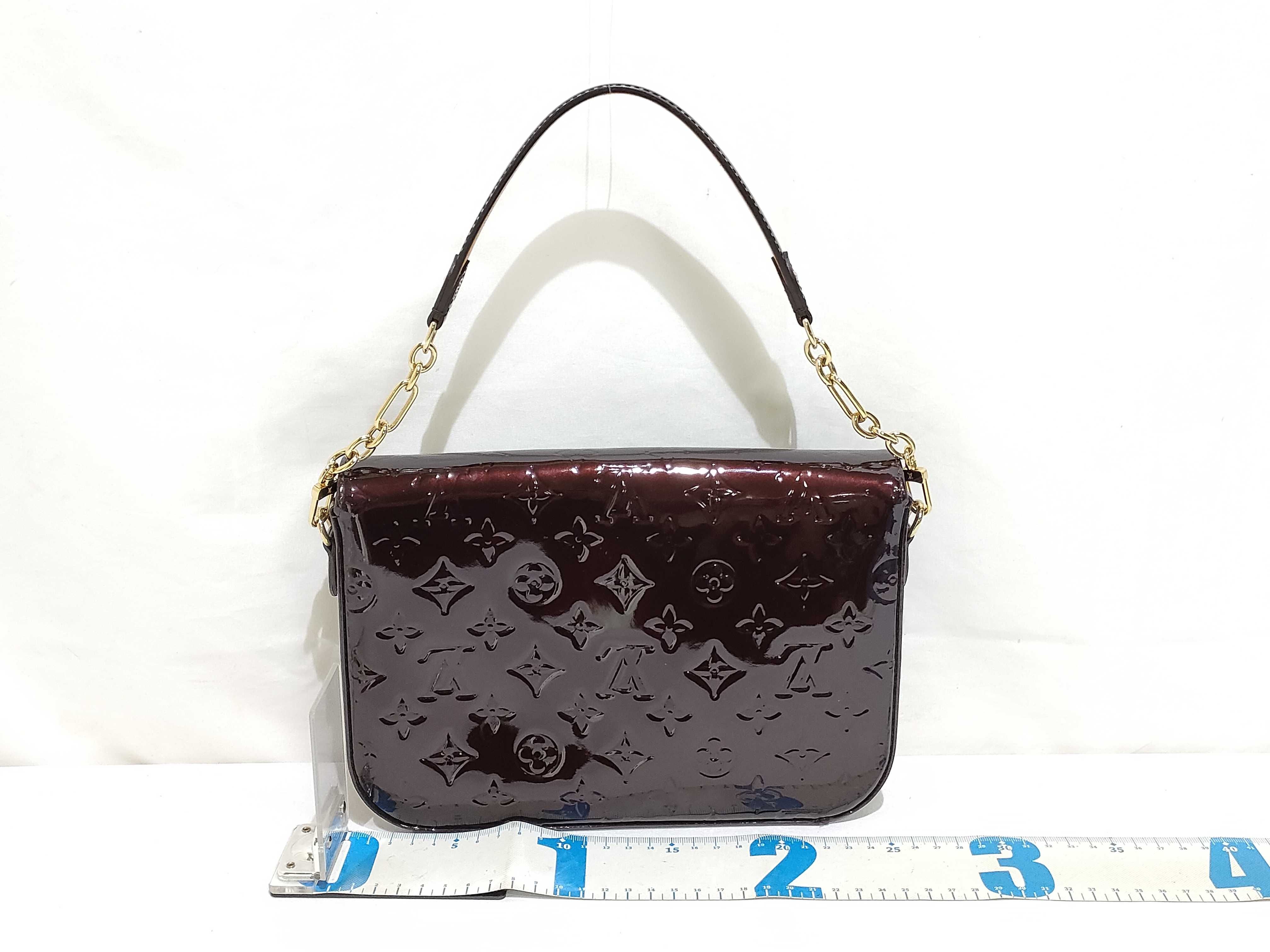 Vernis Louis Vuitton Monogram Vernis Amarante Rodeo Drive Shoulder Bag M93598 Shoulder Bag — view 2