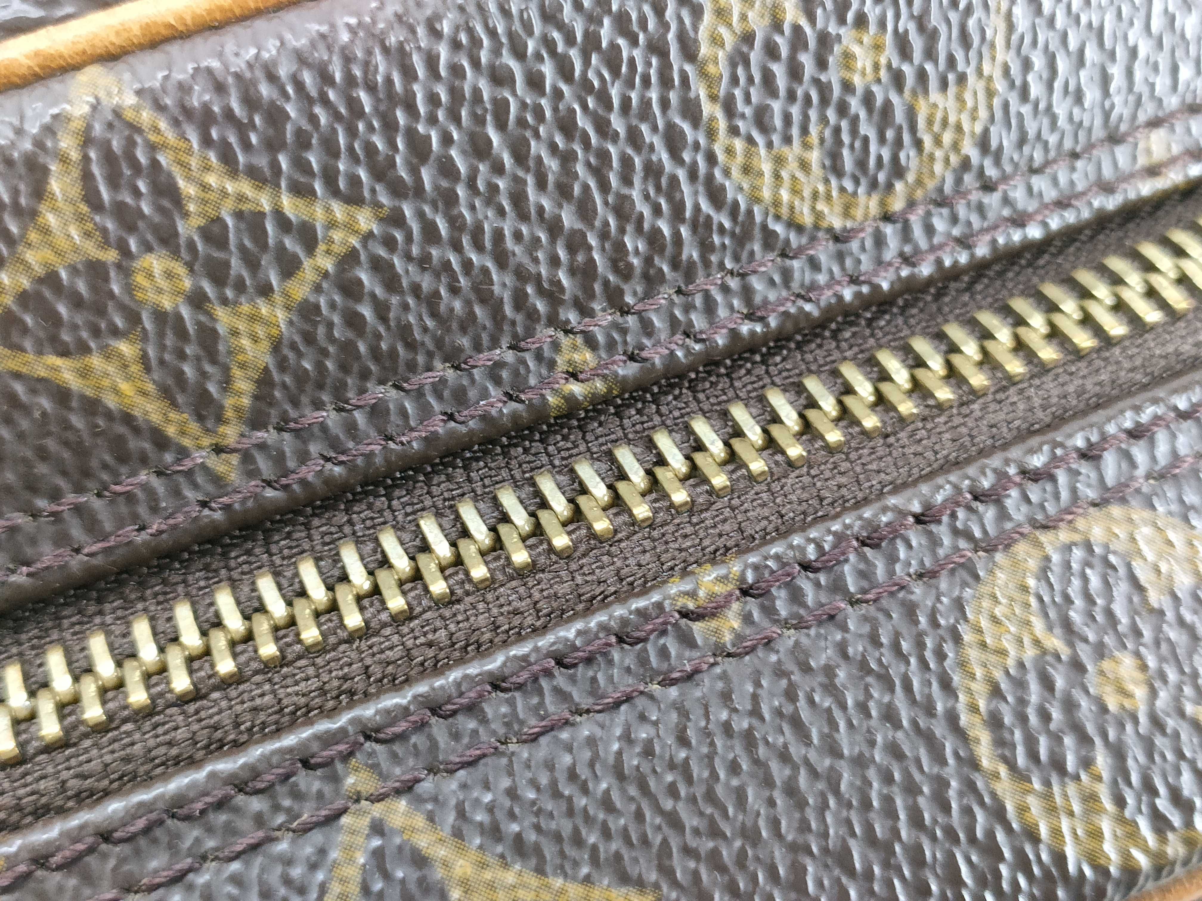 Monogram Blois M51221 Brown Shoulder Bag — view 8