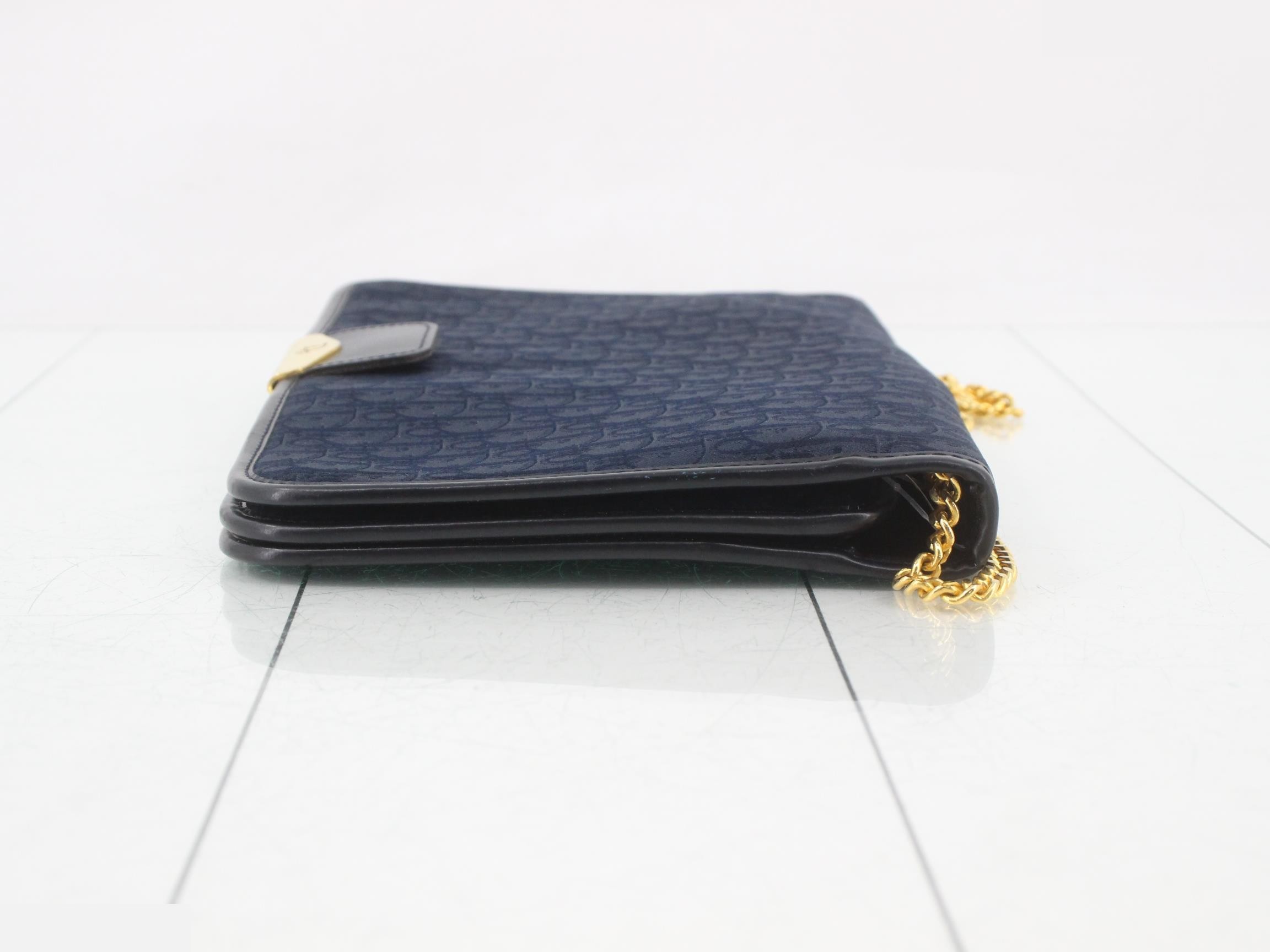 Trotter Chain Shoulder Bag — view 3