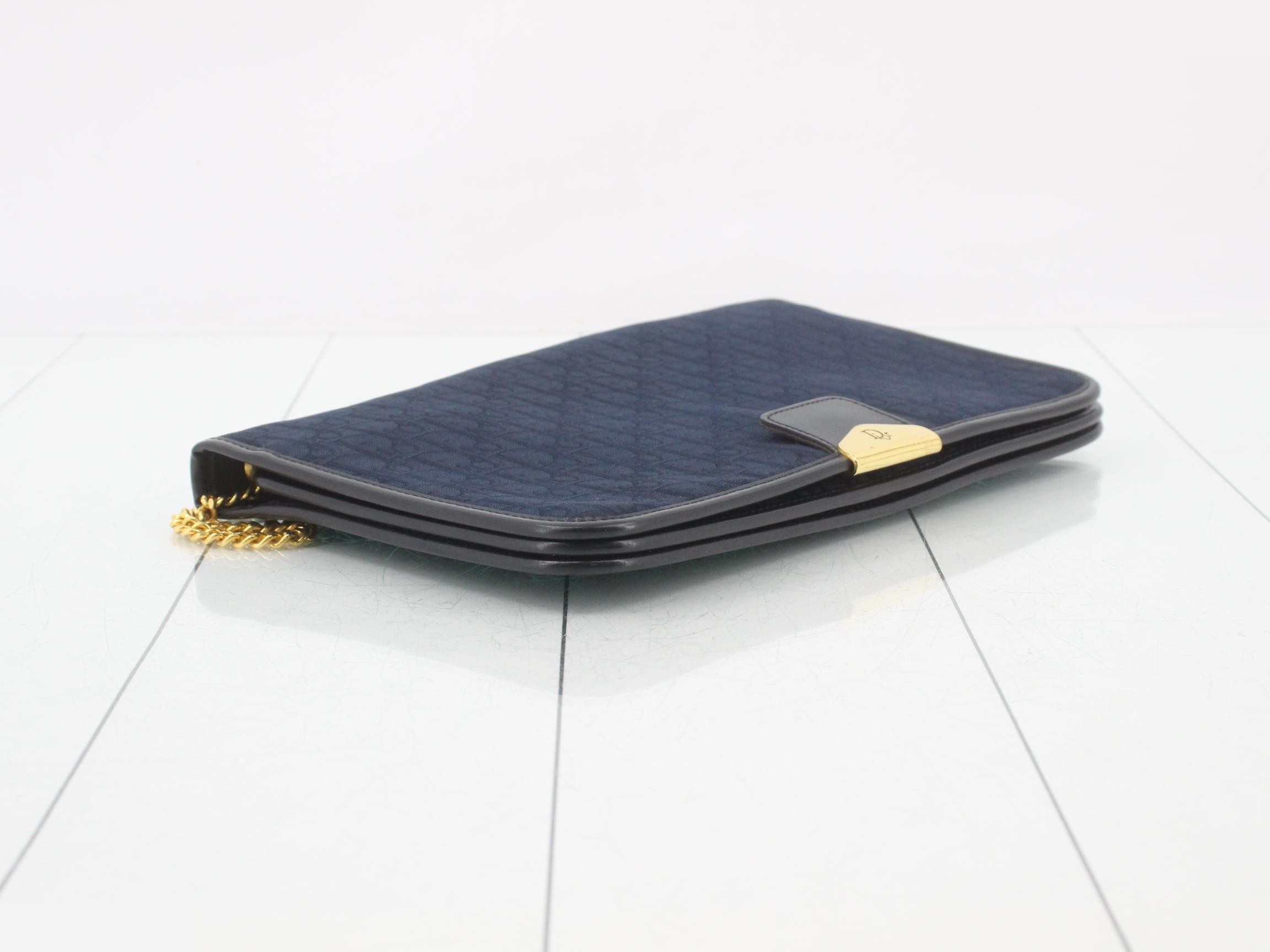 Trotter Chain Shoulder Bag — view 5