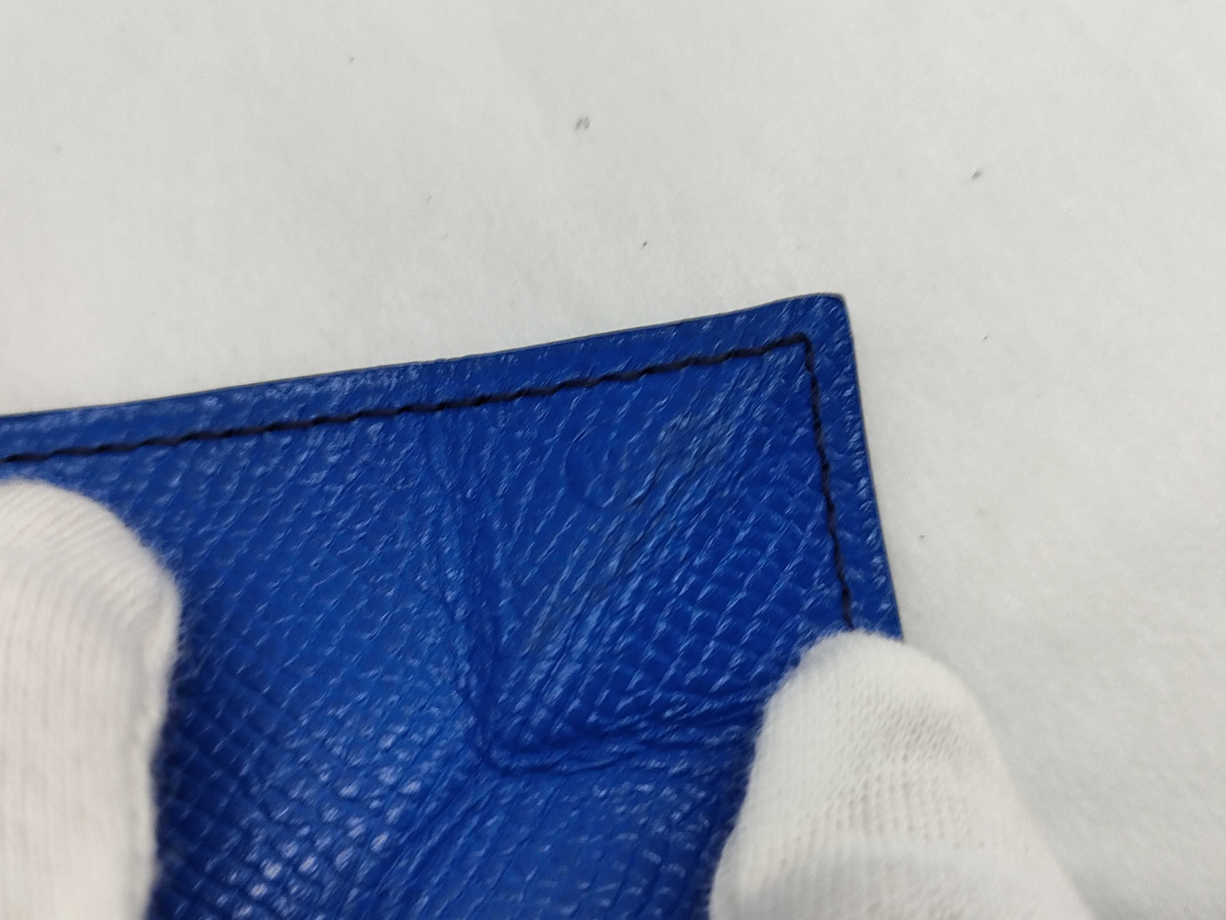 Vanquatriole Coin Case — view 12