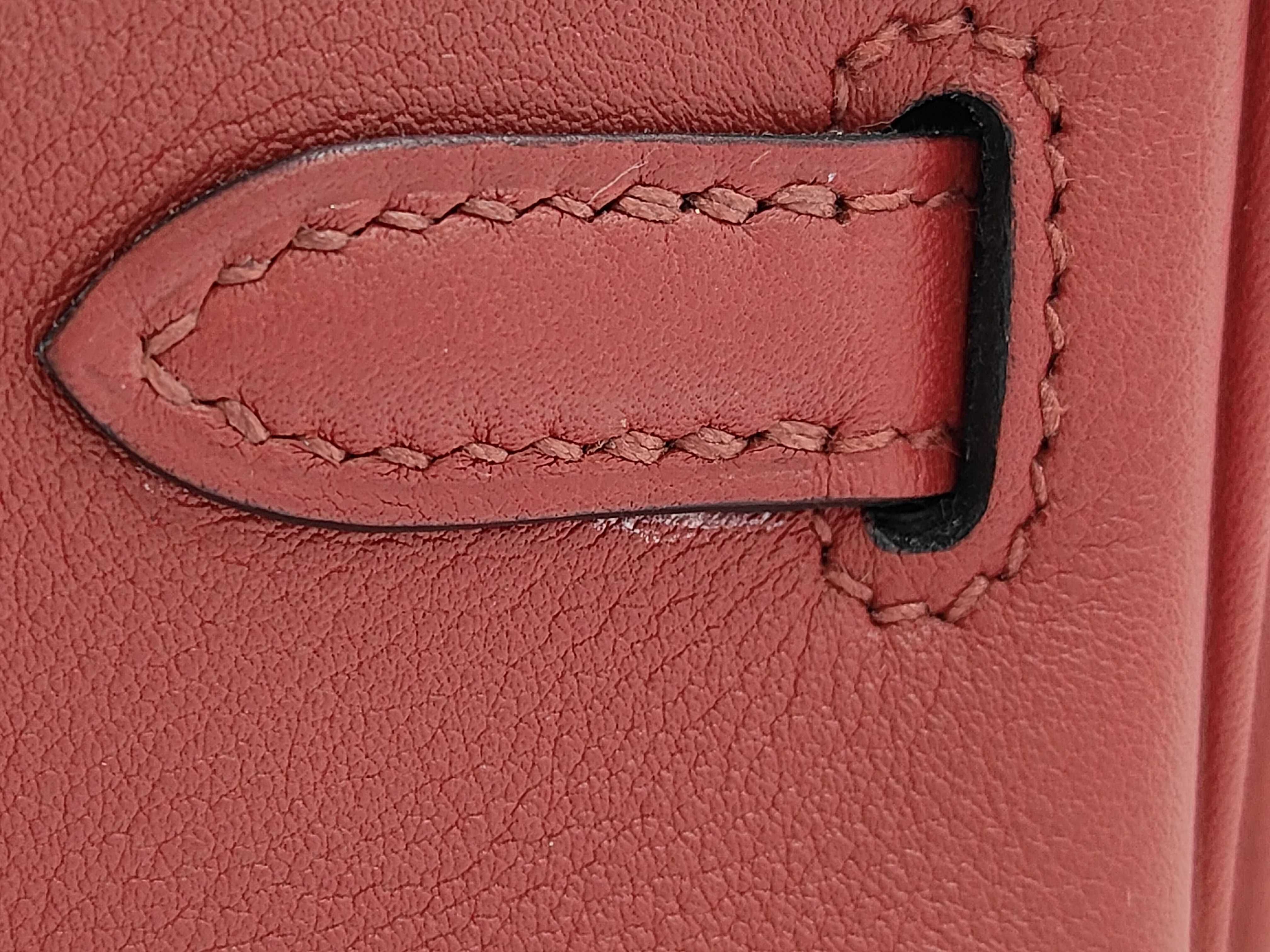 Birkin 25 Swift Leather Rouge H Gold Hardware C Stamp Handbag — view 14