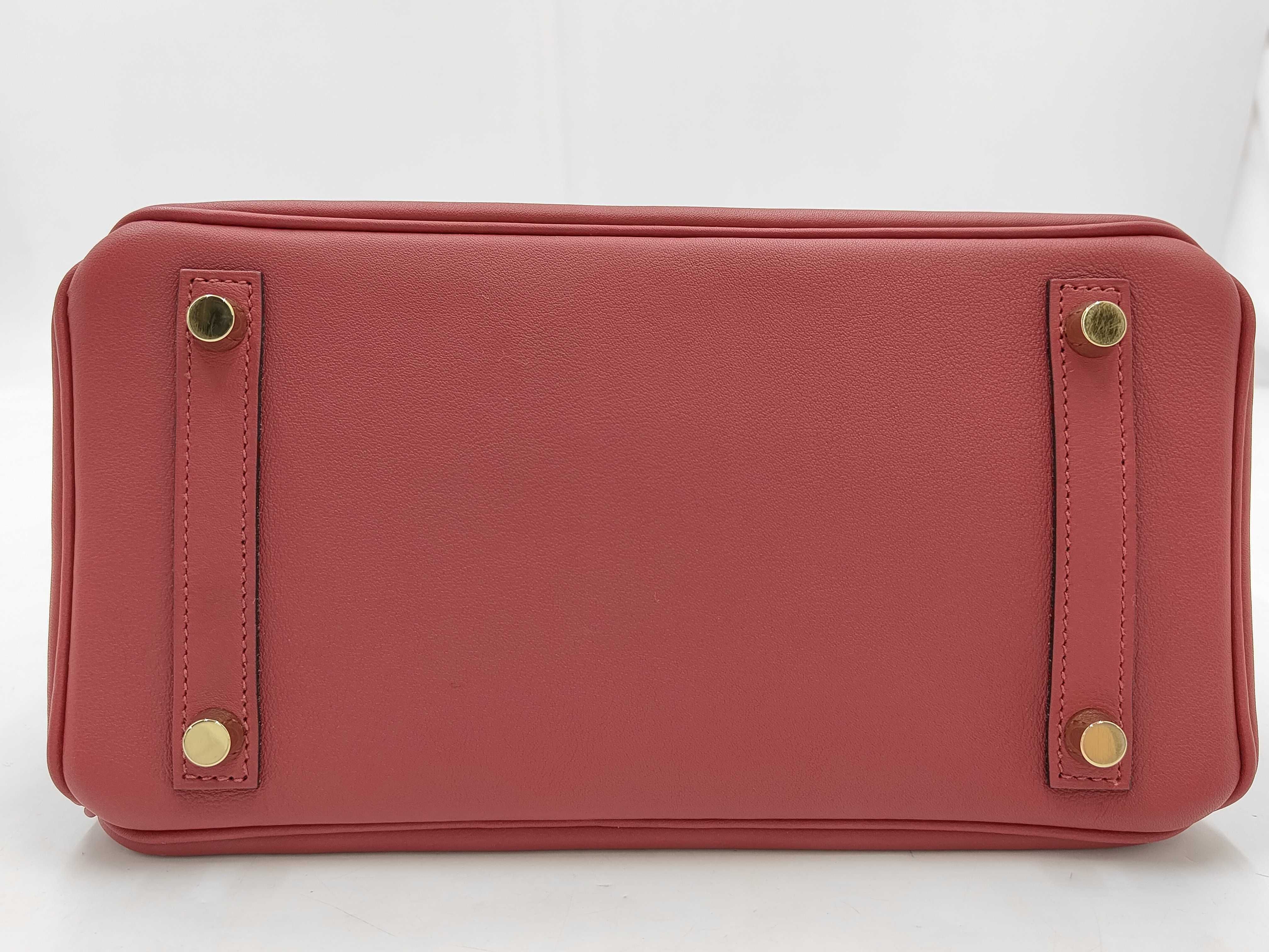 Birkin 25 Swift Leather Rouge H Gold Hardware C Stamp Handbag — view 6