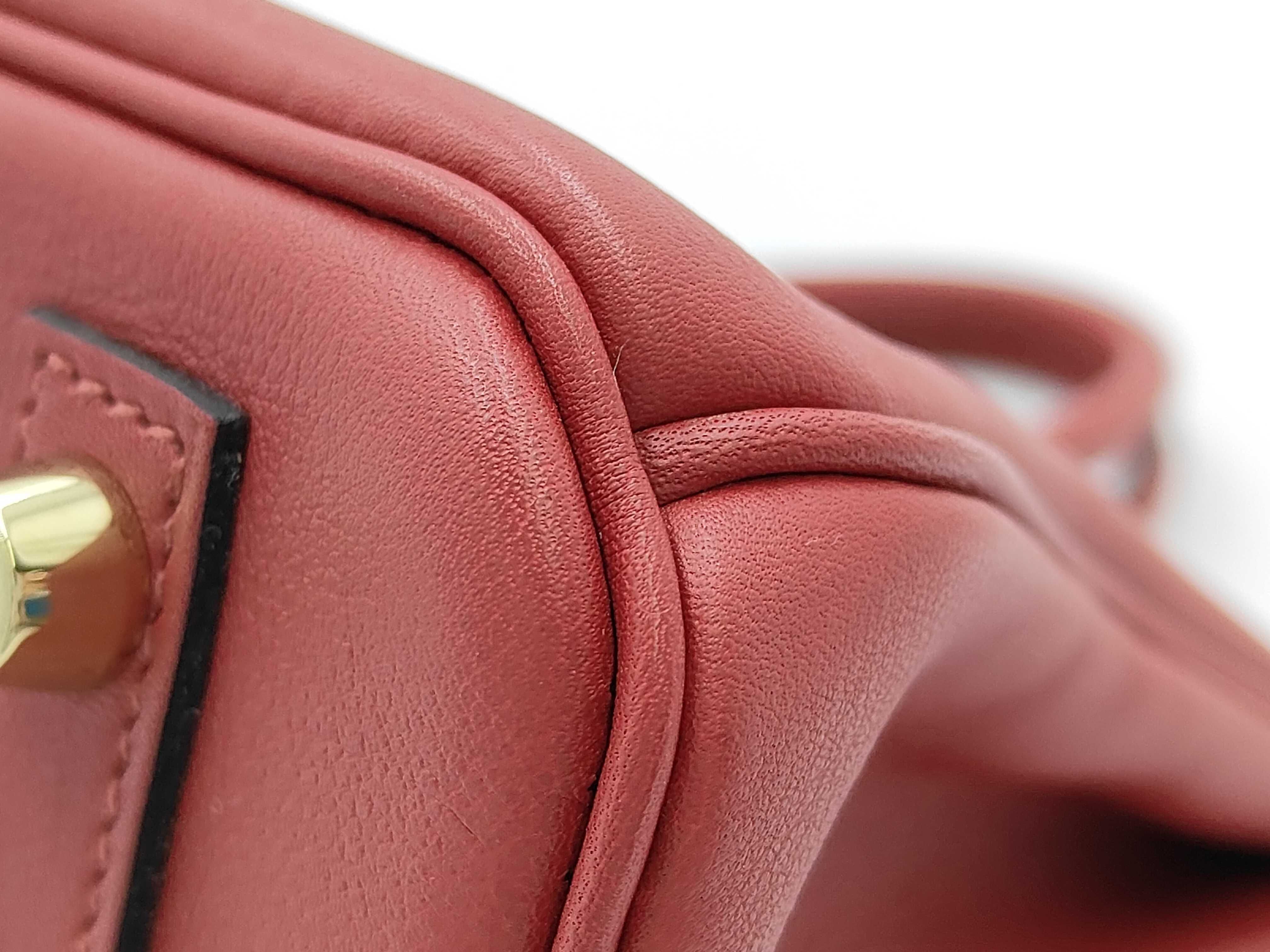 Birkin 25 Swift Leather Rouge H Gold Hardware C Stamp Handbag — view 7