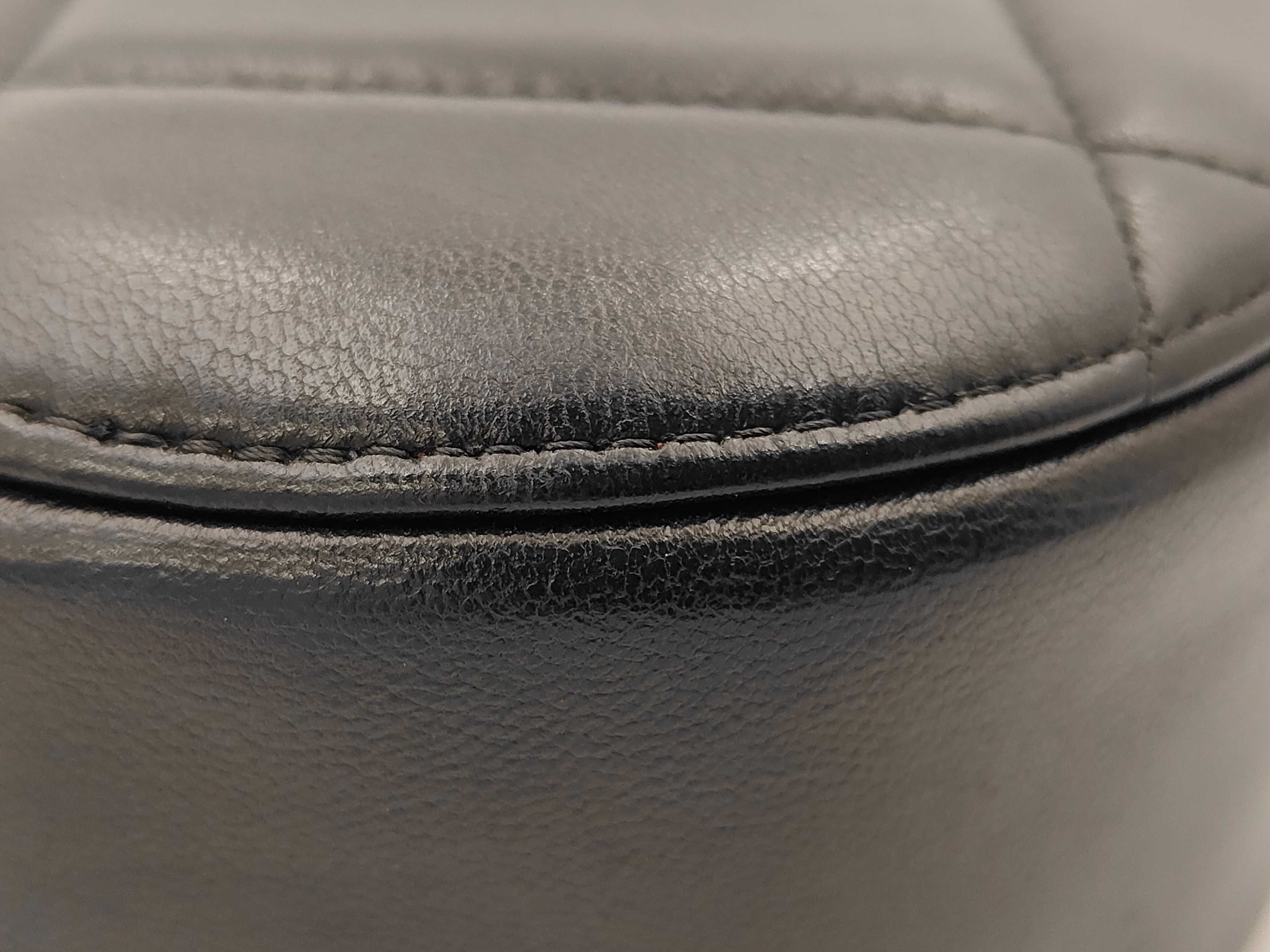 19 Matelassé Shoulder Bag — view 6
