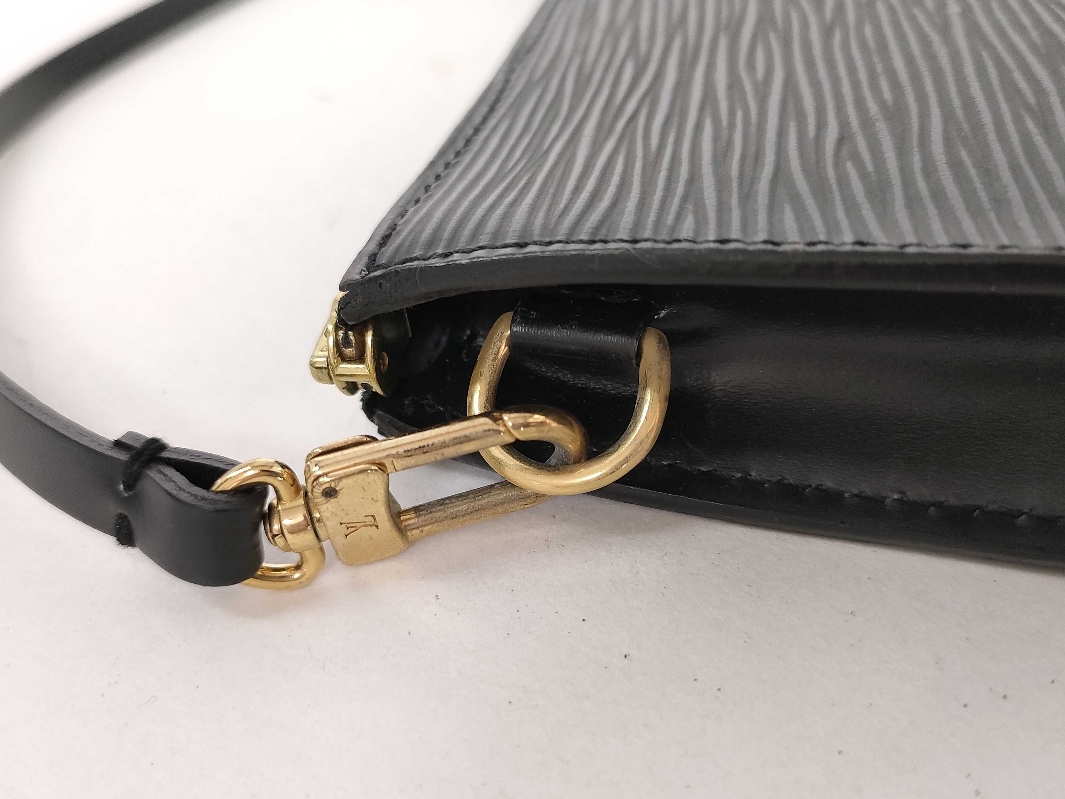 Epi Louis Vuitton Epi Pochette Accessoire Shoulder Bag M52942 AR0023 Handbag — view 5