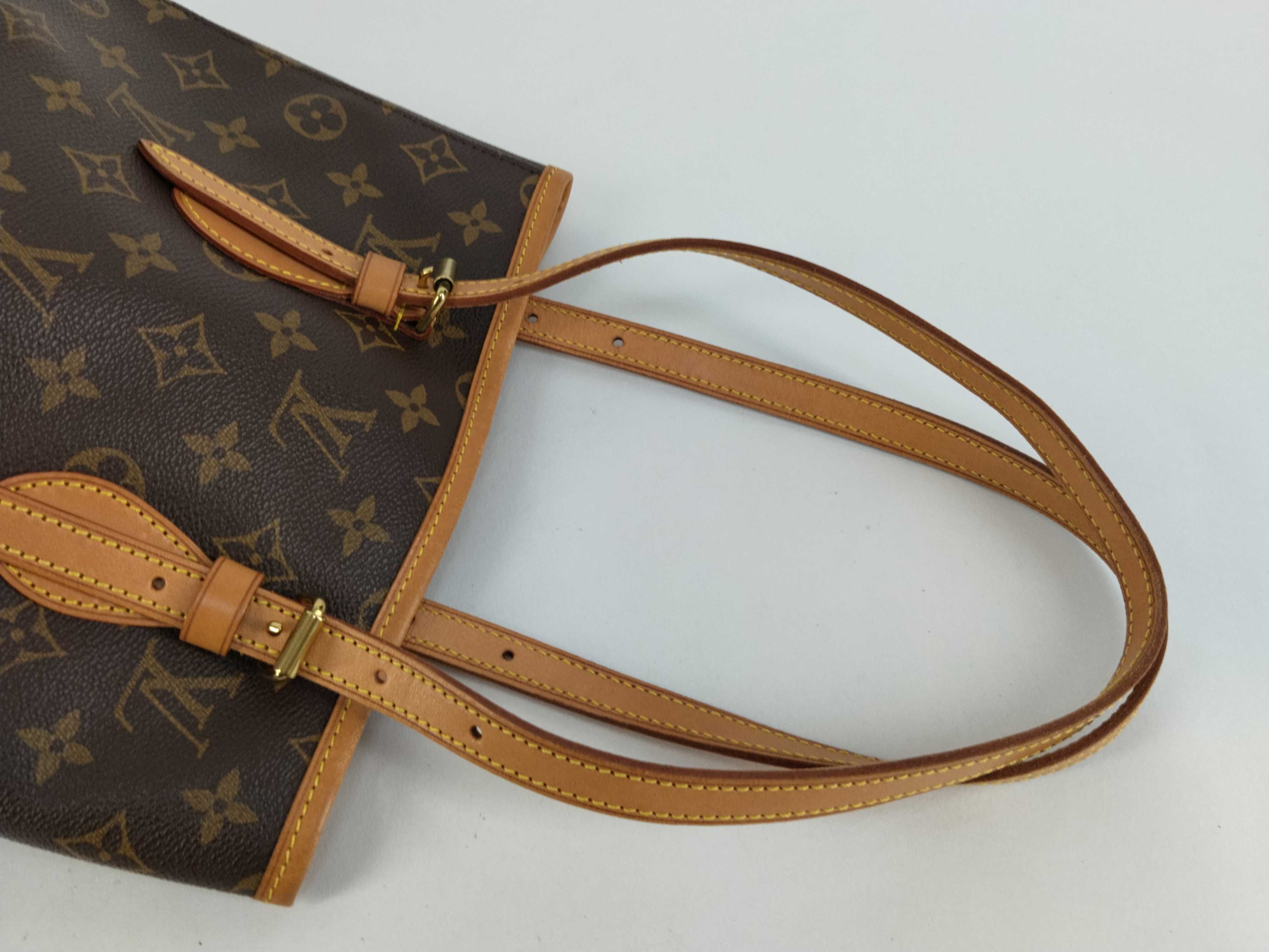 Monogram Bucket PM Monogram Tote Bag with Dust Bag — view 3