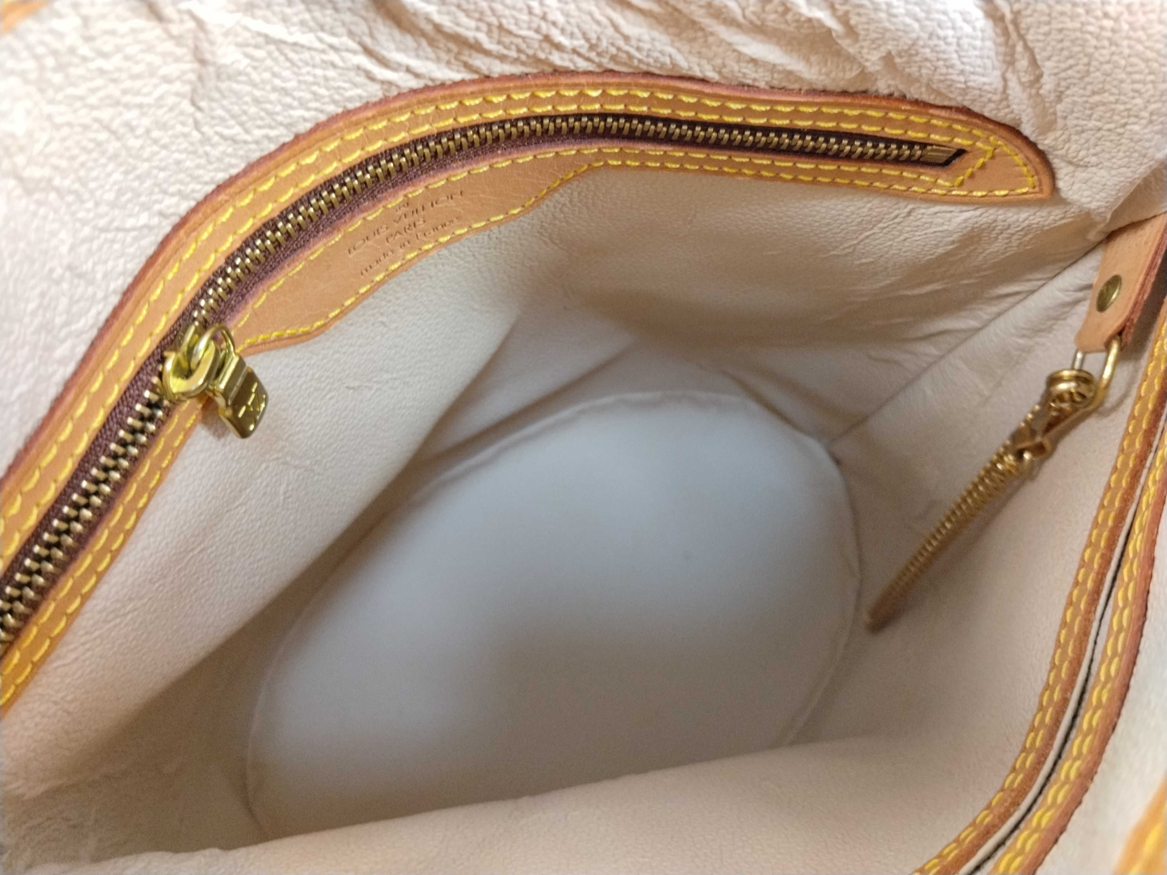 Monogram Bucket PM Monogram Tote Bag with Dust Bag — view 9
