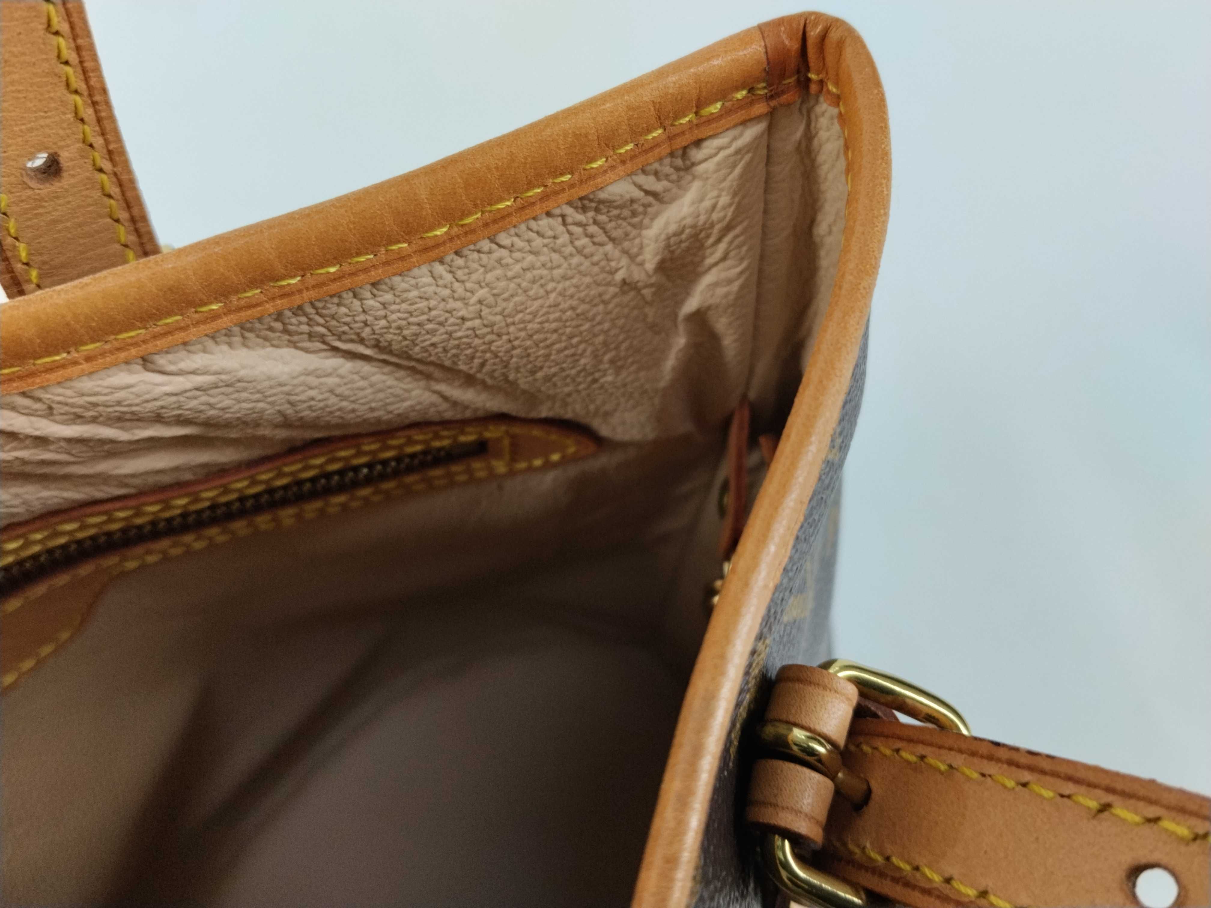 Monogram Bucket PM Monogram Tote Bag with Dust Bag — view 10