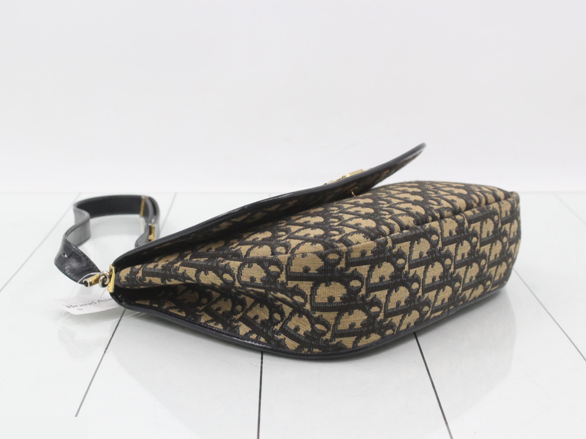 Trotter (bag) - Shoulder bag — view 5