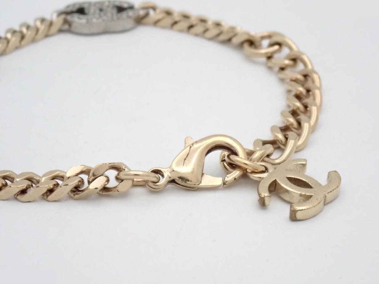 Triple Coco Mark Bracelet, Model B23A, Wrist Circumference Approx. 19cm — view 3