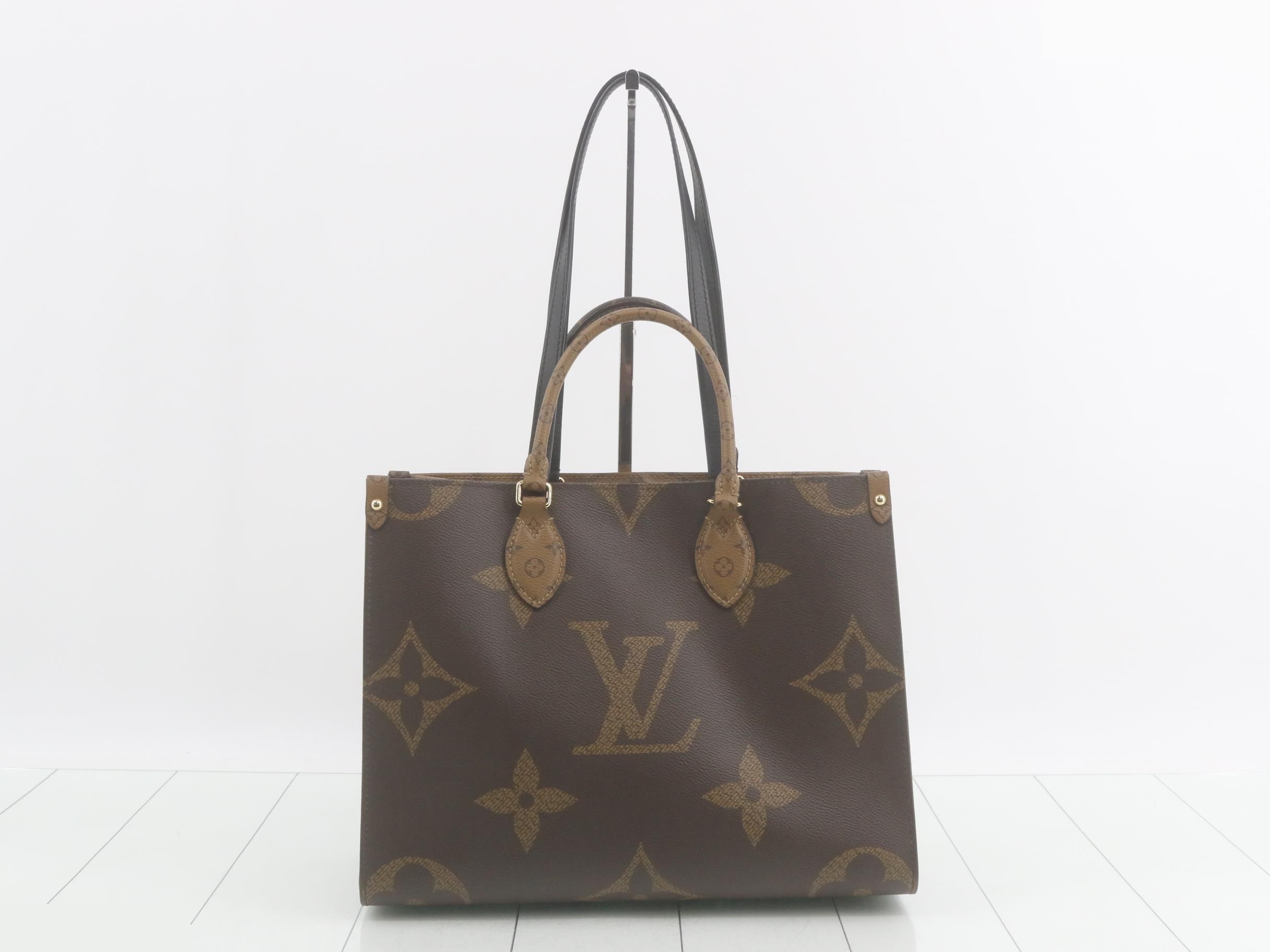 Monogram Reverse OnTheGo MM 2-Way Tote Bag