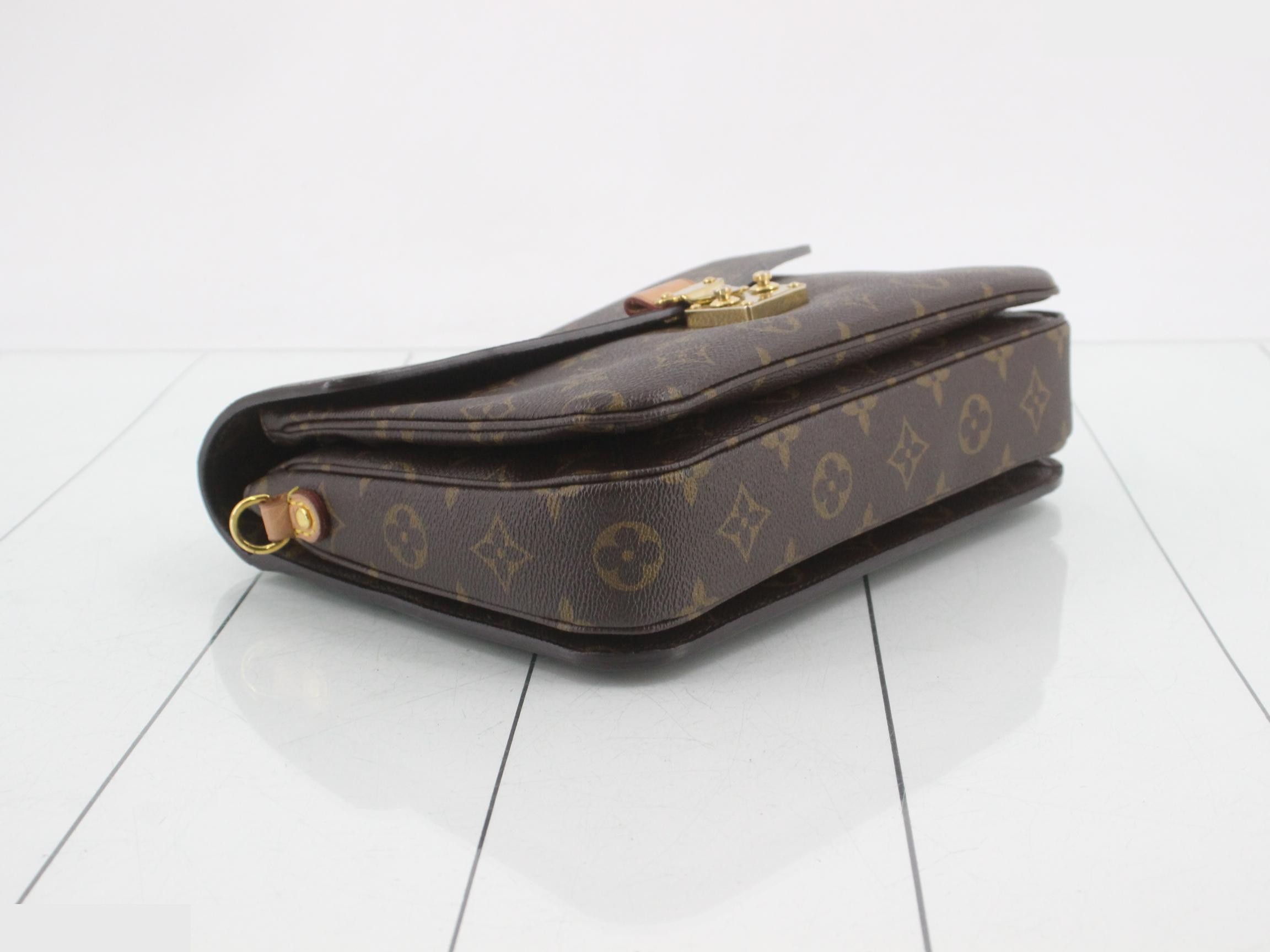 Monogram Pochette Metis MM 2-Way Handbag — view 5