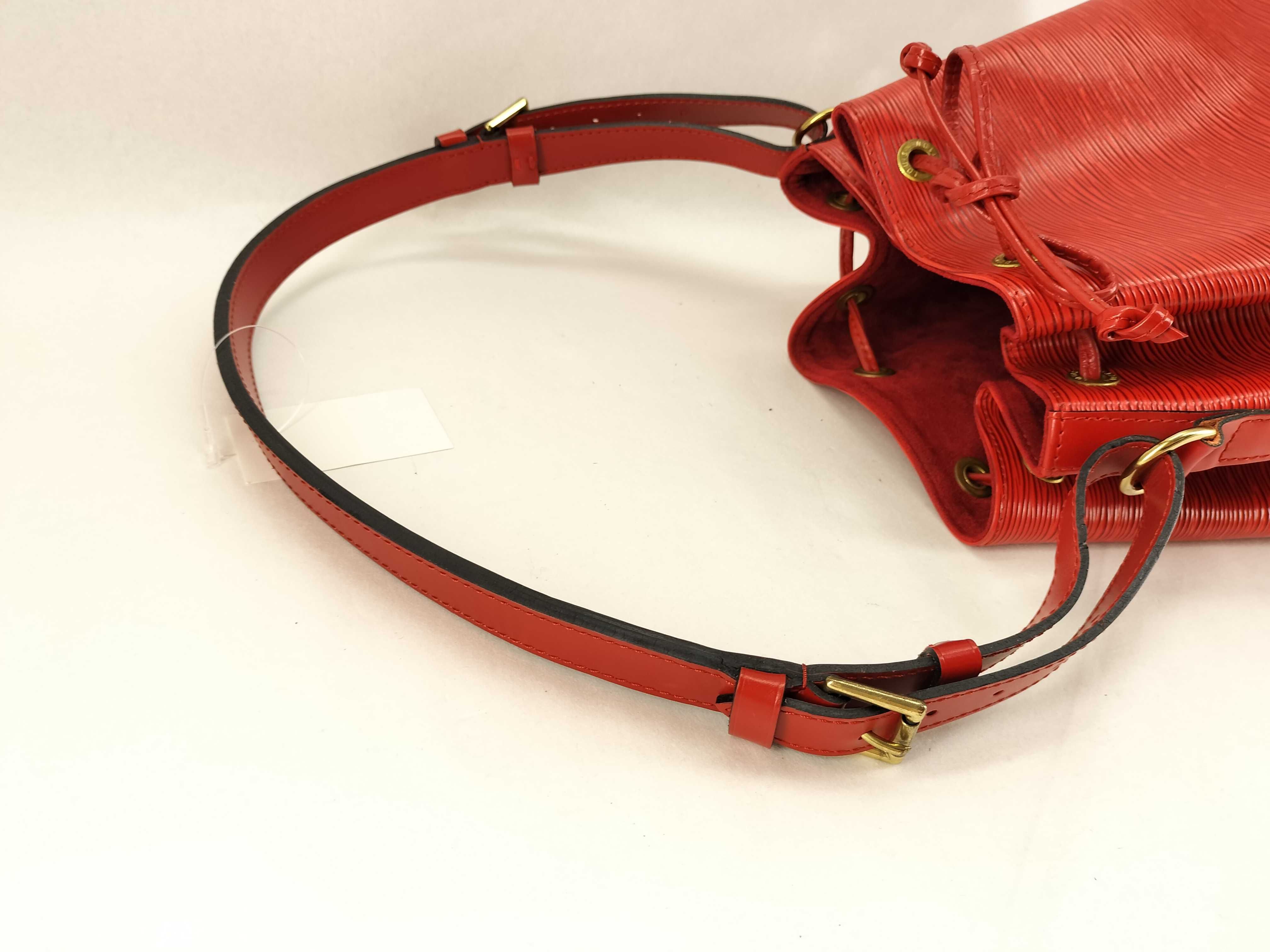 Epi Noé Shoulder Bag — view 3