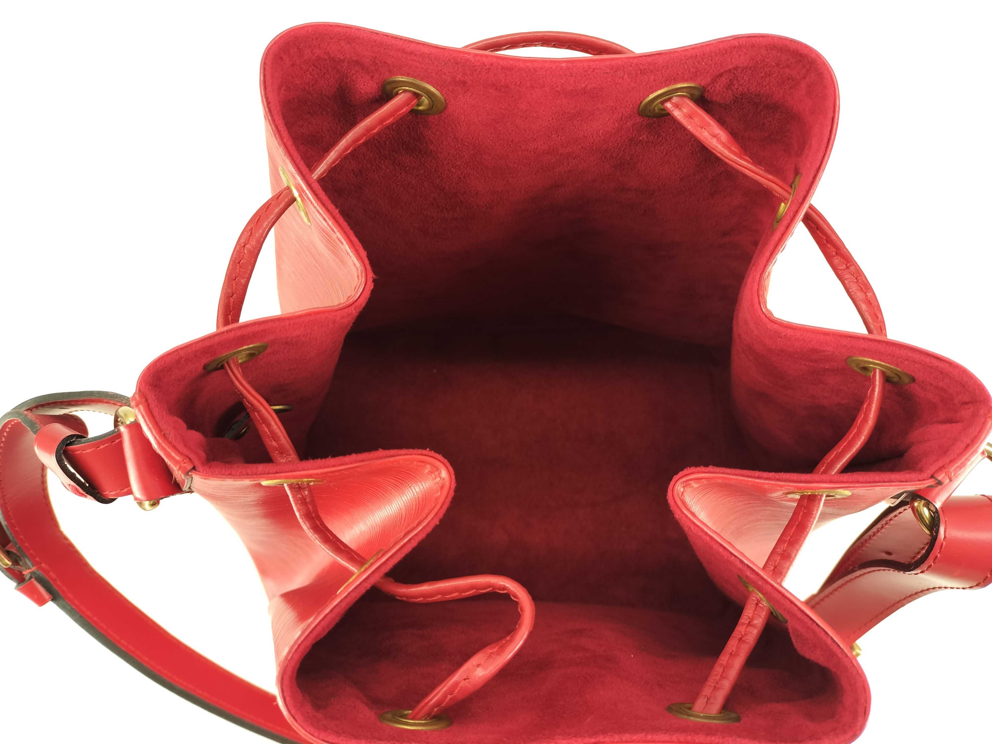Epi Noé Shoulder Bag — view 10