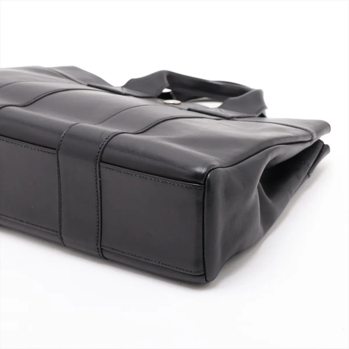 Fourre-Tout PM, Veau Swift leather, black, silver hardware, F: 2002 — view 3
