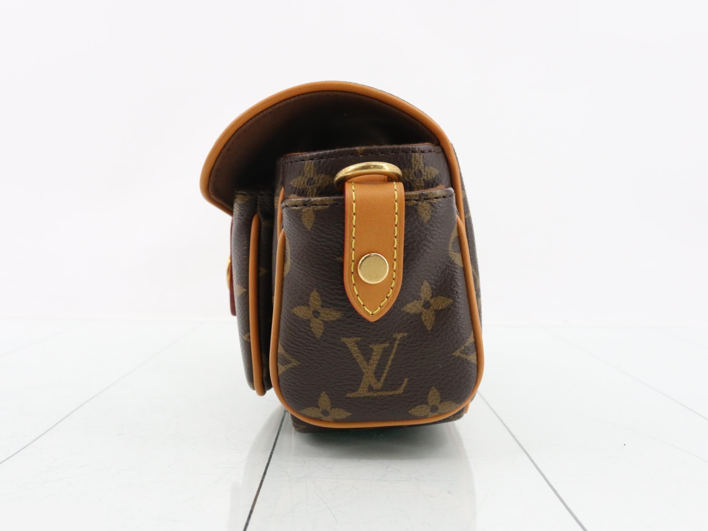 M14742 Cargo Wearable Wallet — view 3