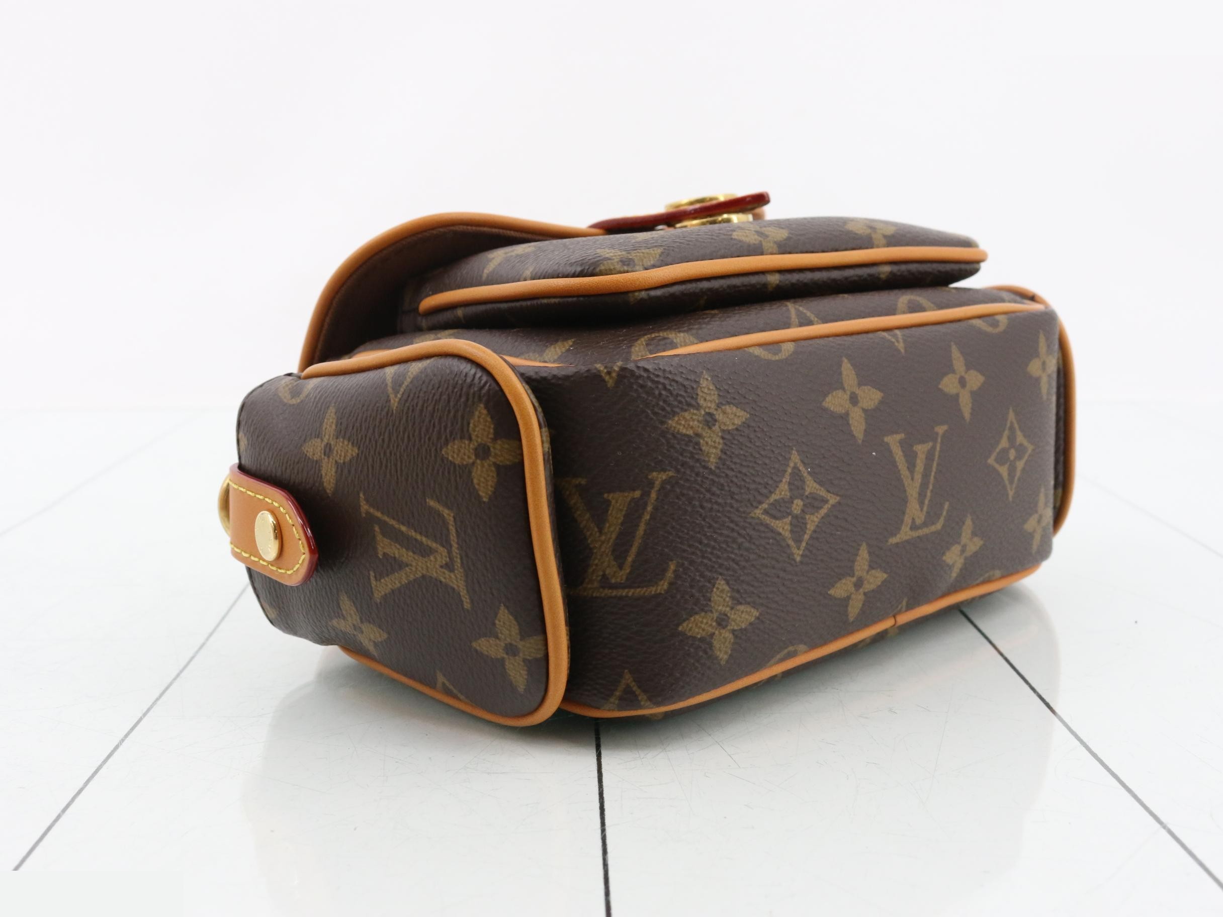 M14742 Cargo Wearable Wallet — view 5