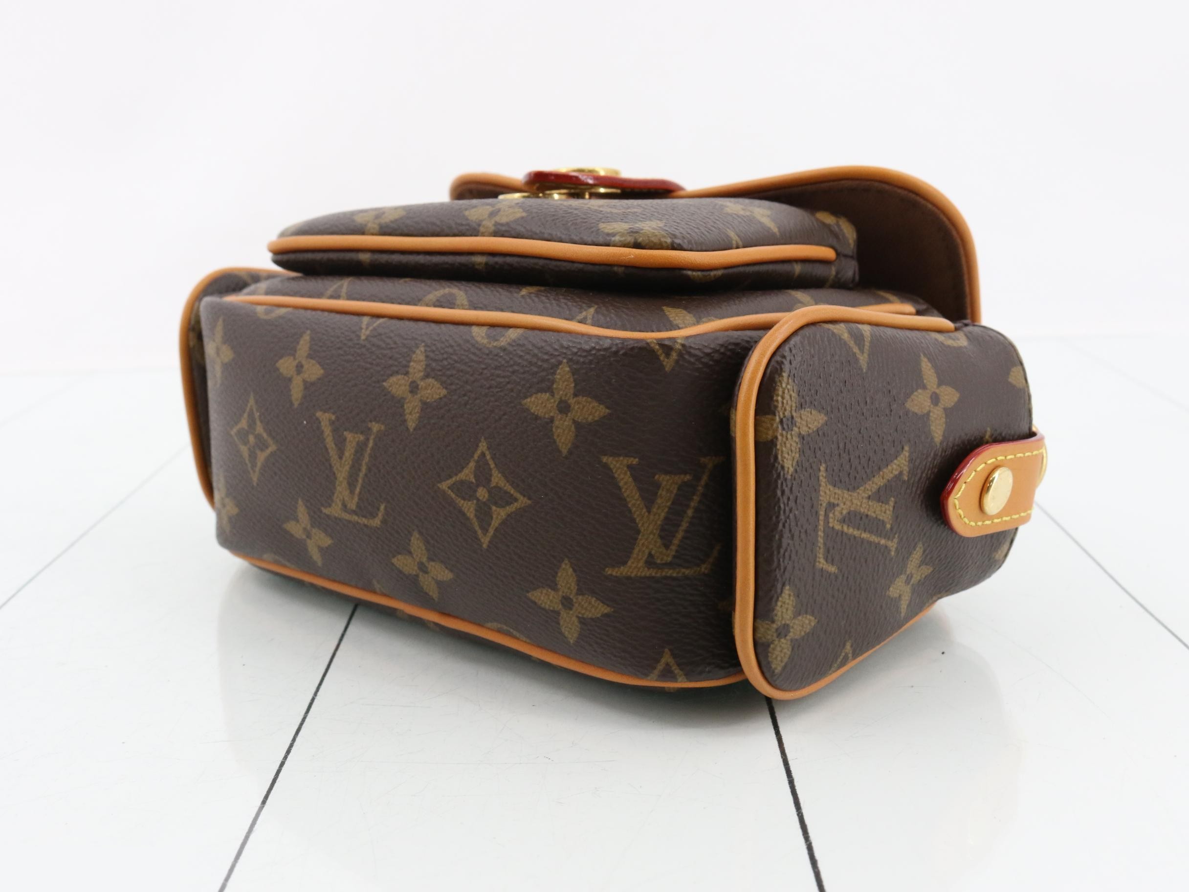 M14742 Cargo Wearable Wallet — view 6