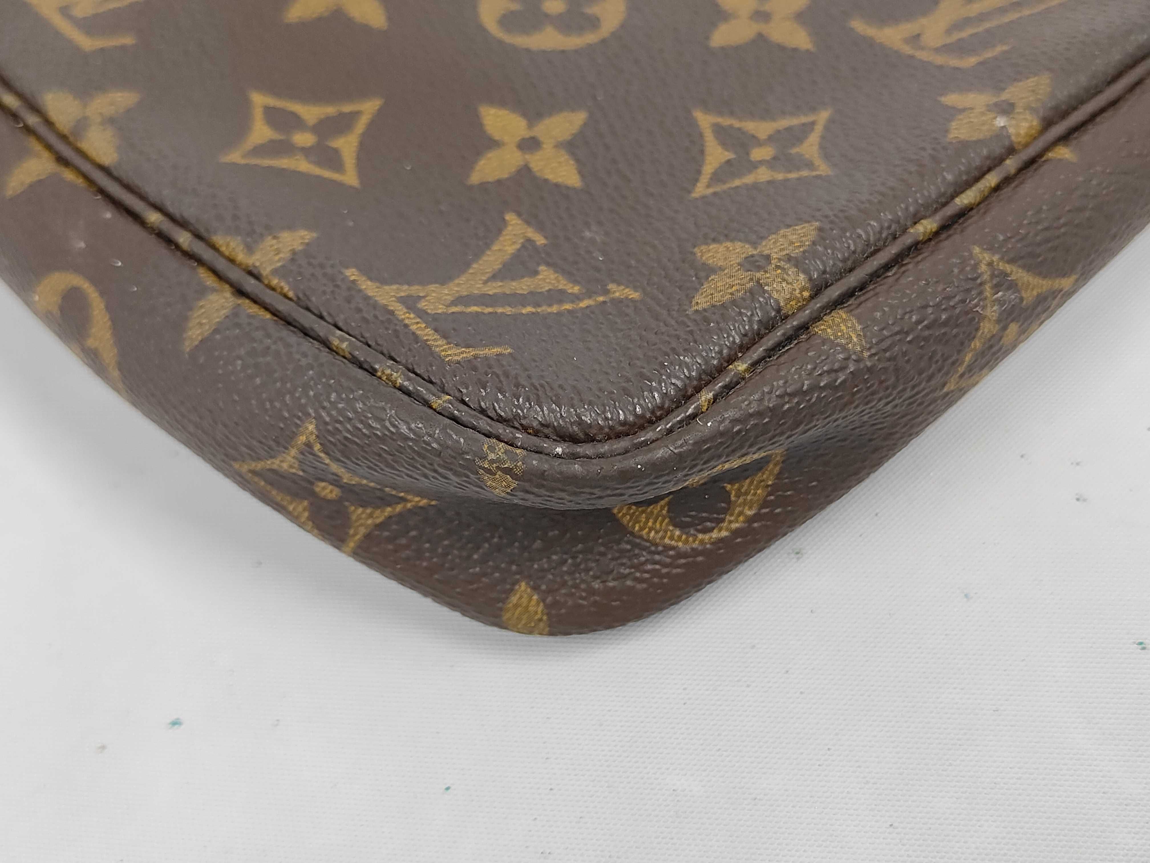 Monogram Accessoires AR0919 Handbag — view 4