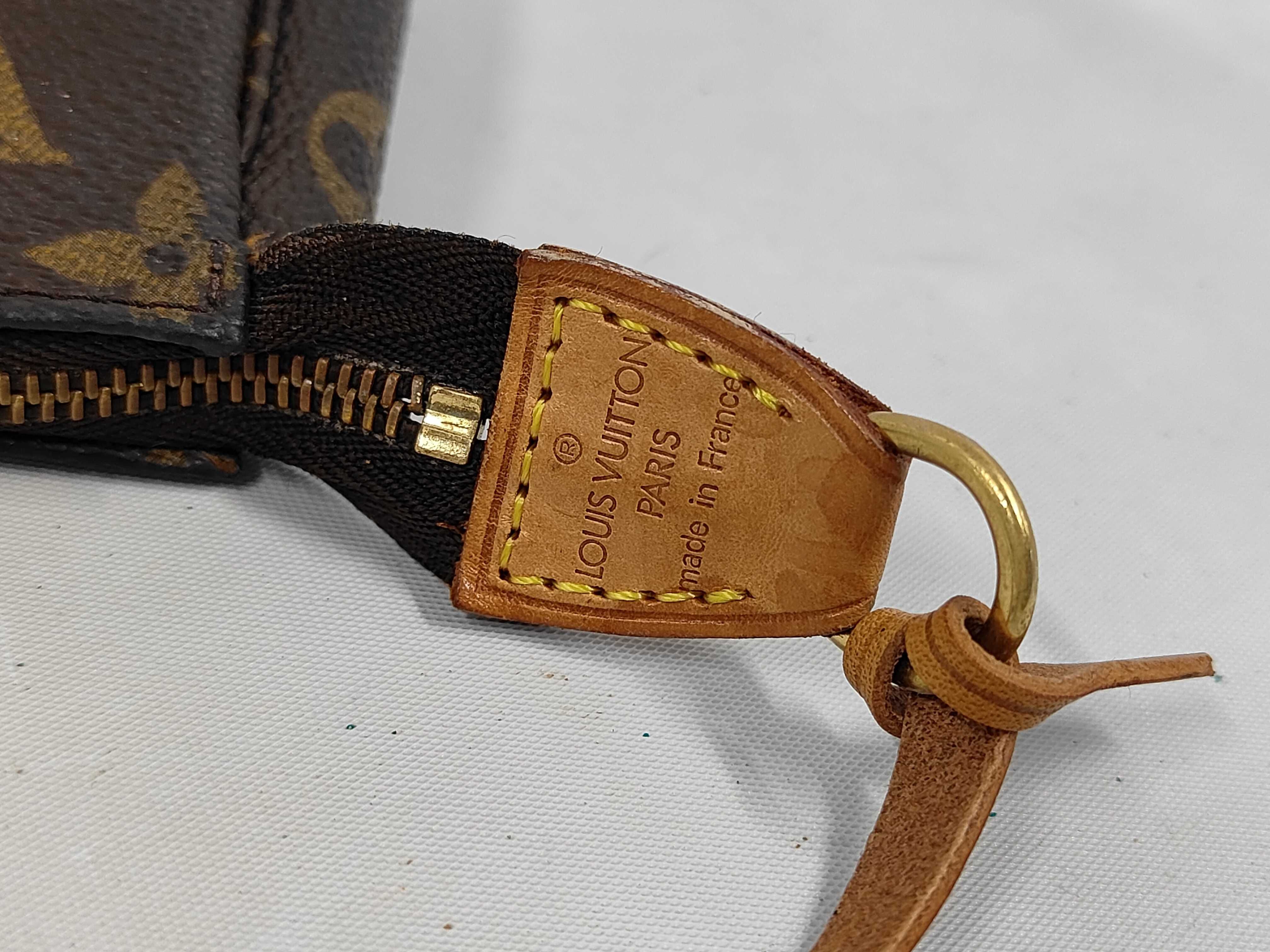 Monogram Accessoires AR0919 Handbag — view 6