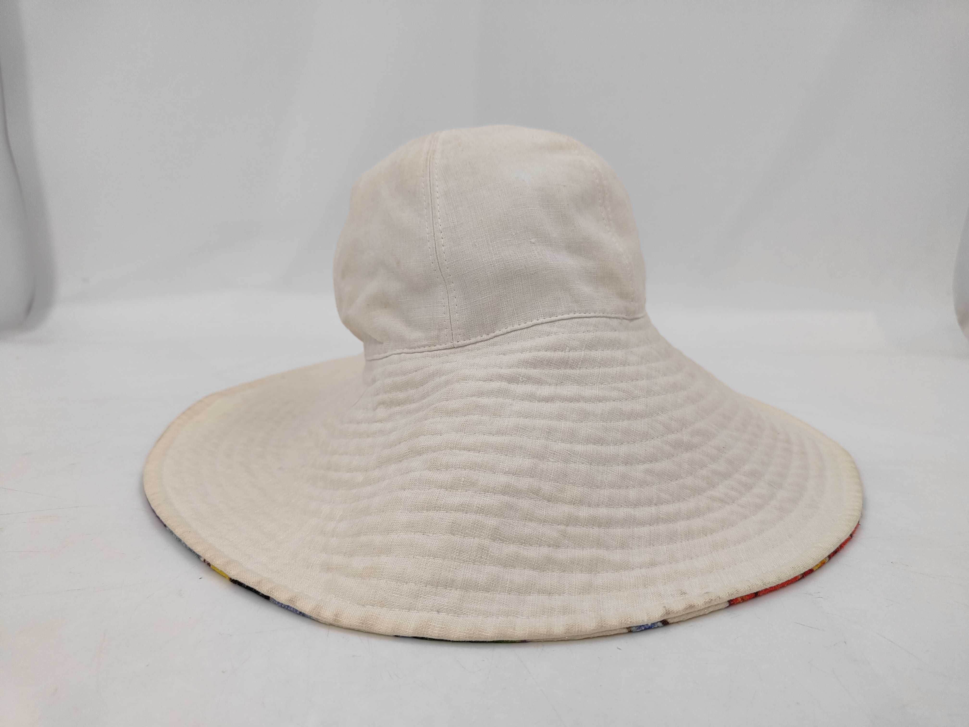hats and other accessories — view 3