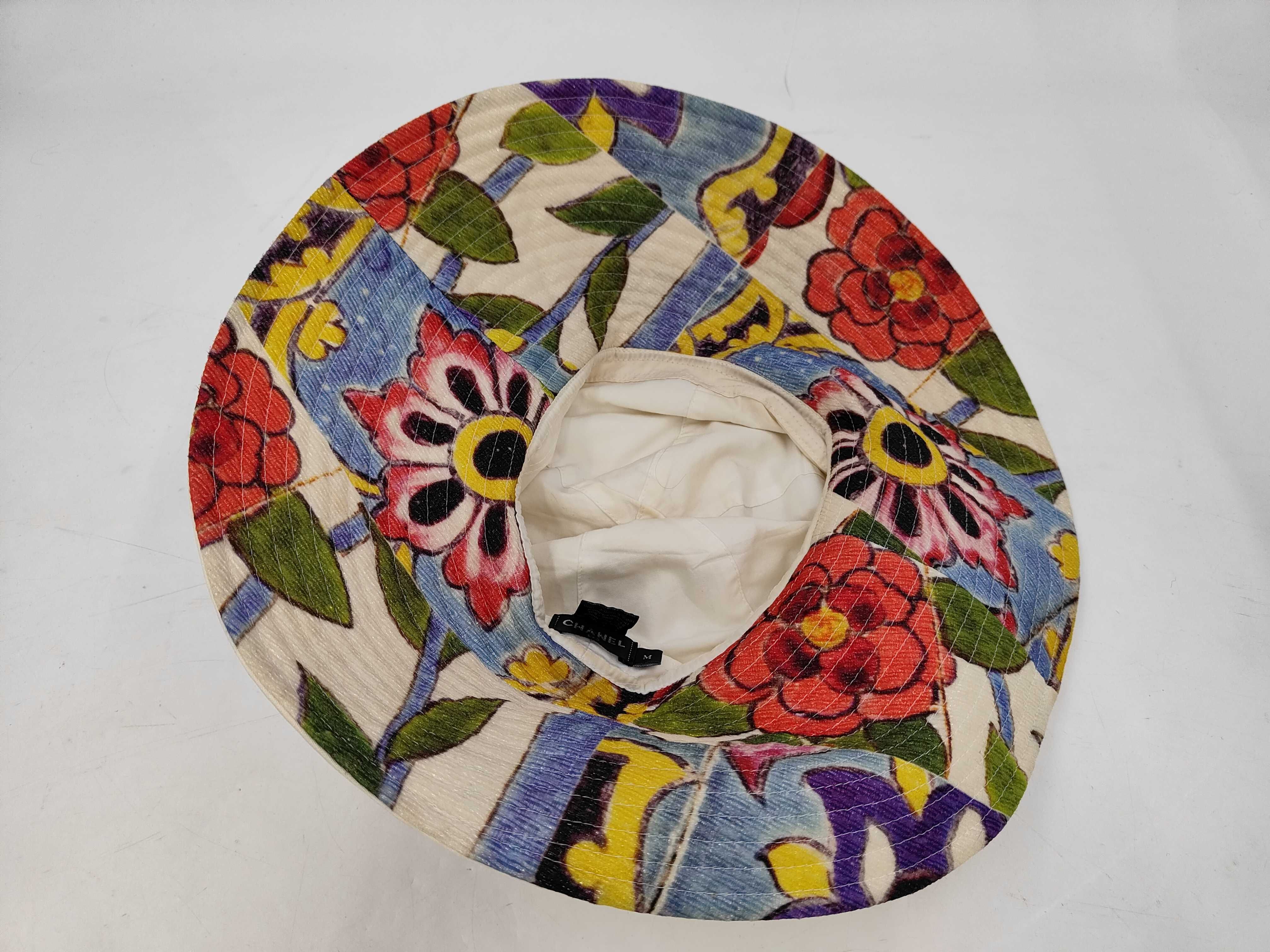 hats and other accessories — view 5
