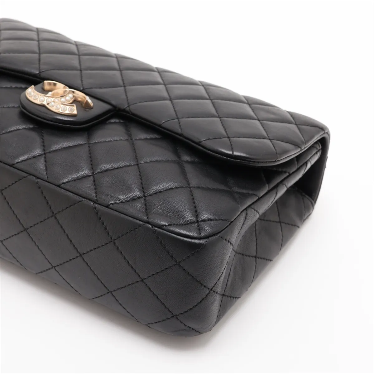 Matelassé Lambskin Single Flap Single Chain Bag, Pearl Black with Gold Hardware, 20335063 (Serial Number in the 20s) — view 3