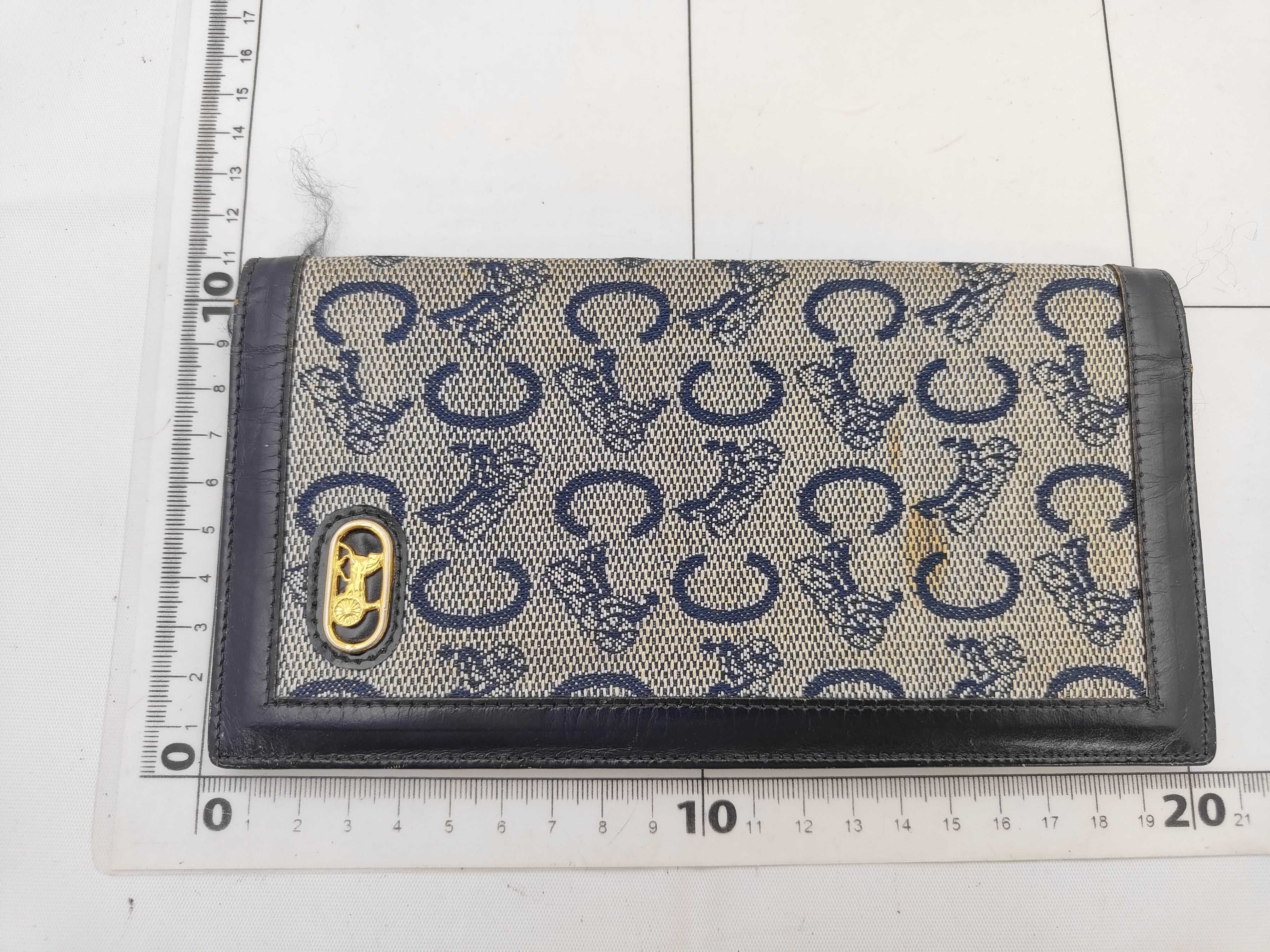 card case, pass case, business card holder — view 2