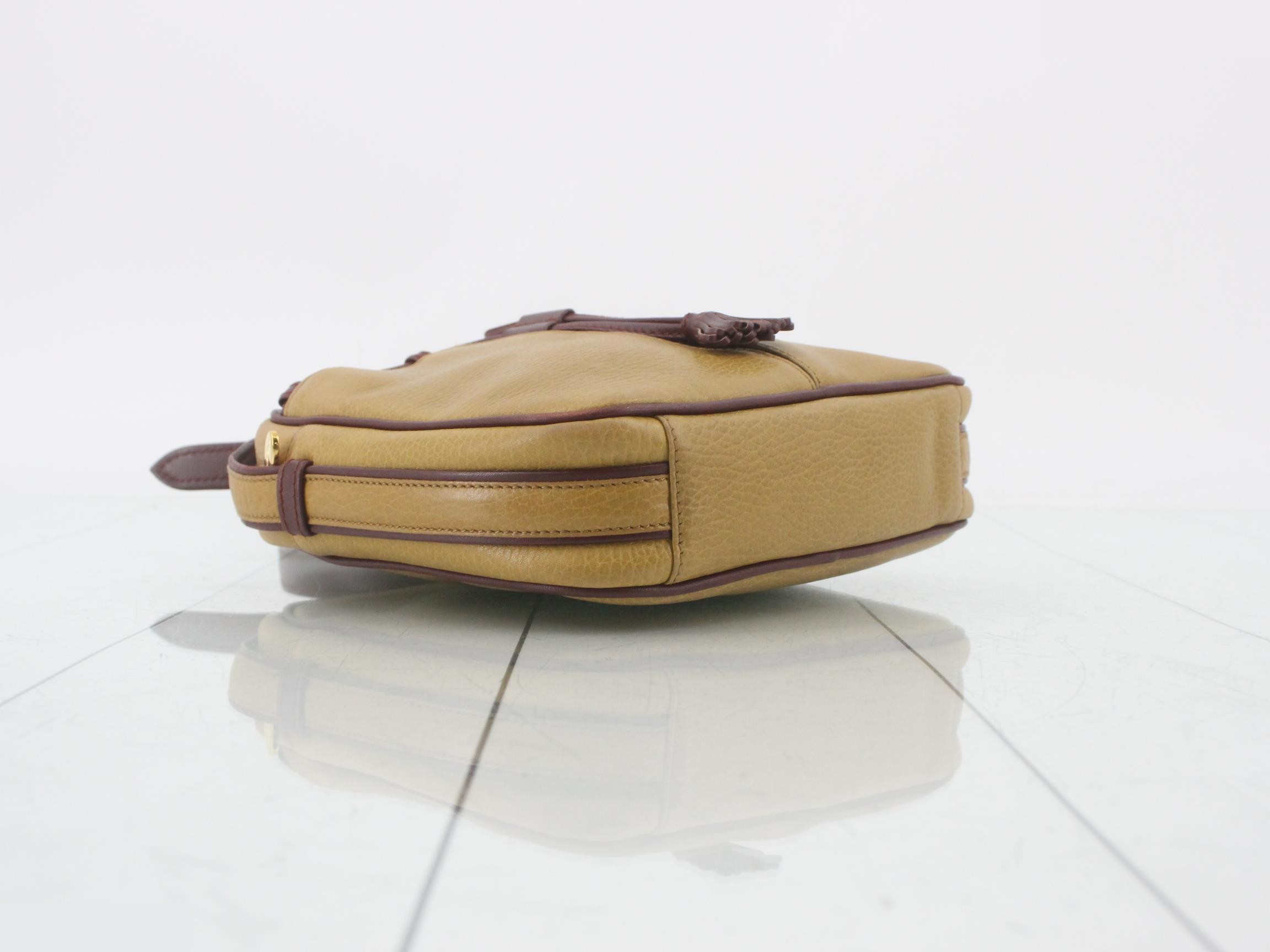 Shoulder bag, Must Line, leather — view 5